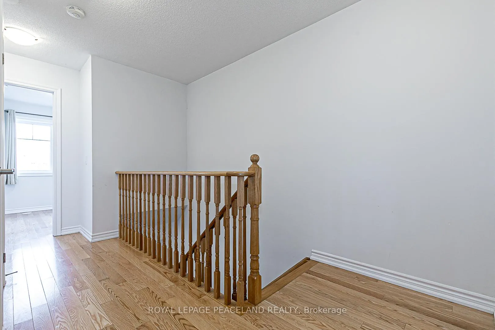 Photo 24 of 61 Tabaret Crescent, Oshawa, Windfields — HOMEH