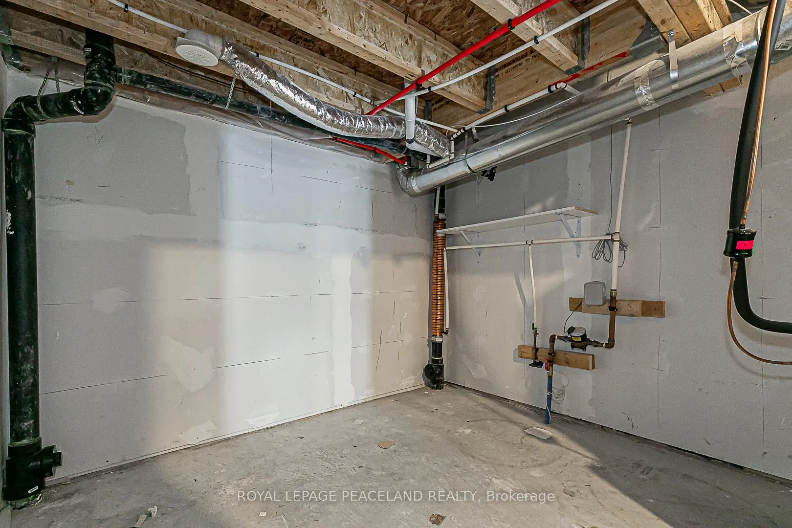 Photo 36 of 61 Tabaret Crescent, Oshawa, Windfields — HOMEH