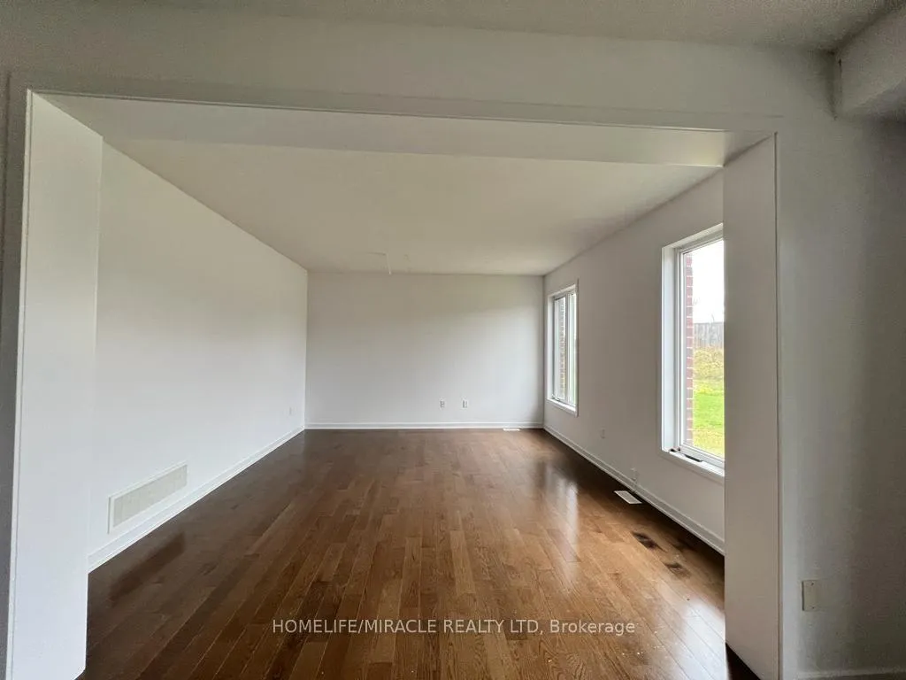 Photo 7 of 226 Crafter Crescent, Hamilton, Stoney Creek Mountain — HOMEH