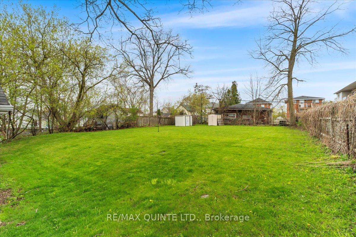 Photo 4 of 10 Grier Street, Belleville, Belleville Ward — HOMEH