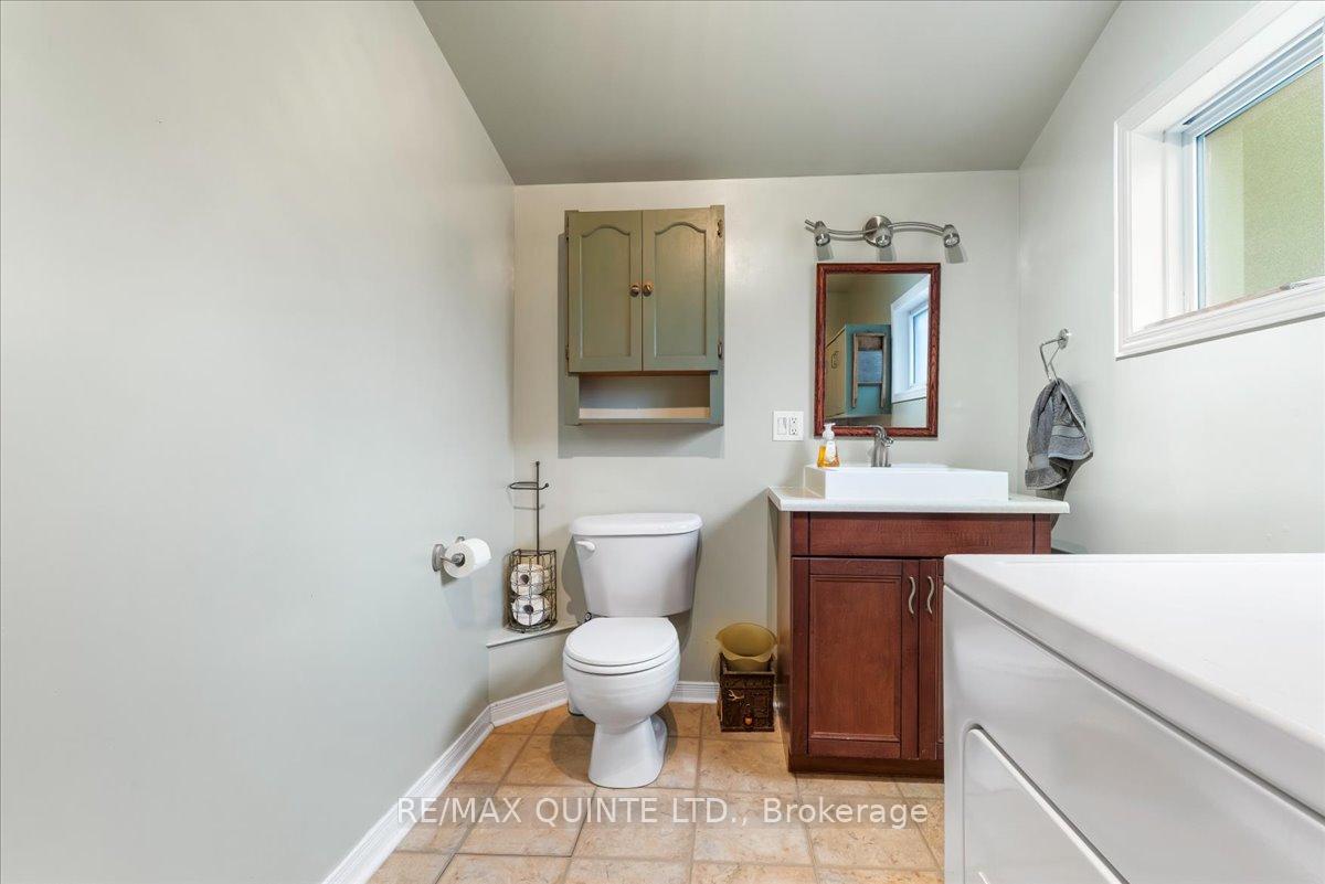 Photo 11 of 10 Grier Street, Belleville, Belleville Ward — HOMEH