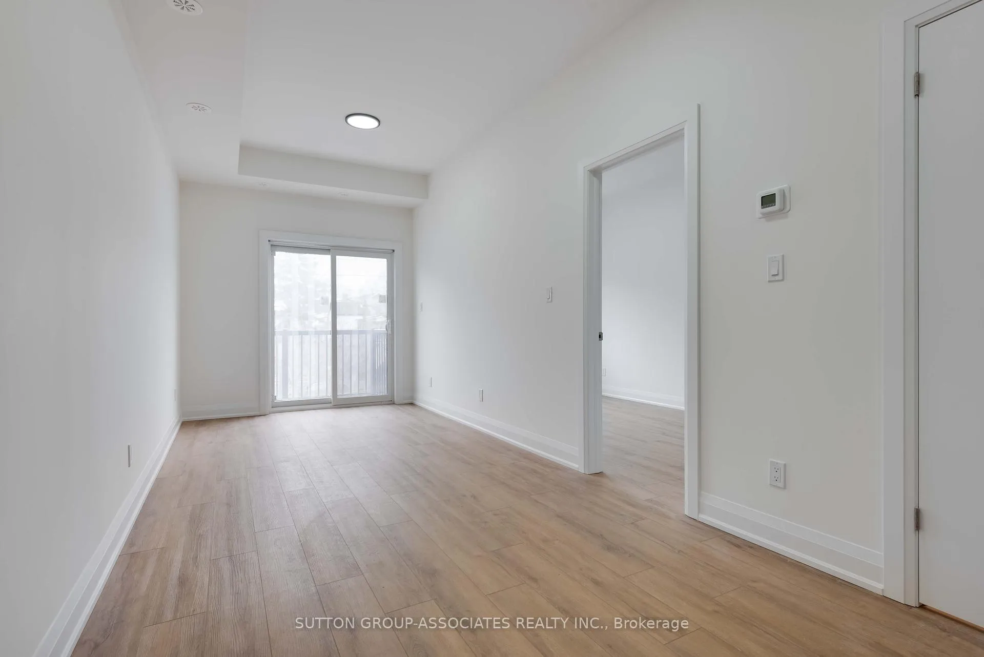 Photo 7 of Unit 3B, 782A St Clair Avenue W, Toronto, Oakwood Village — HOMEH