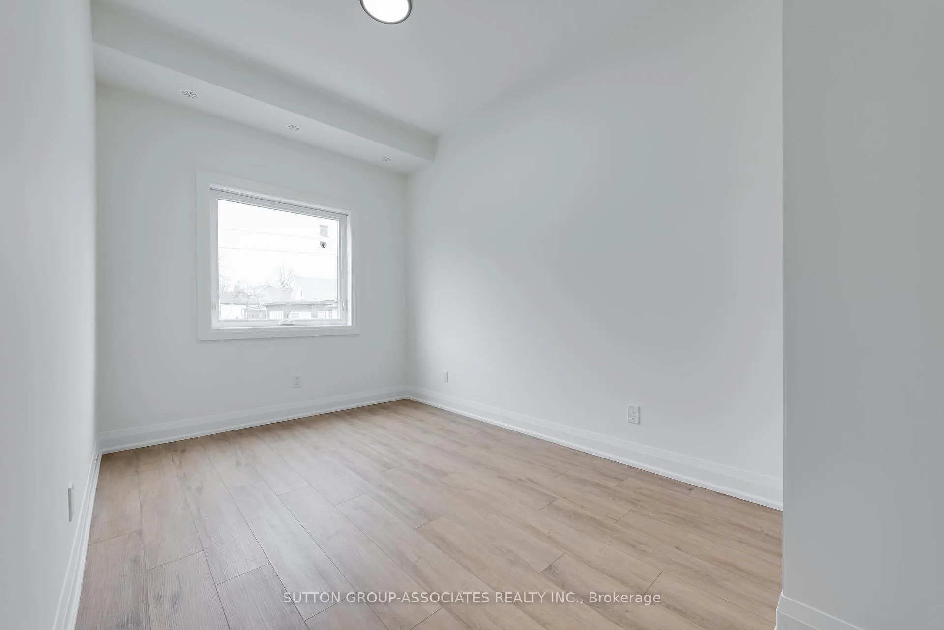 Photo 9 of Unit 3B, 782A St Clair Avenue W, Toronto, Oakwood Village — HOMEH