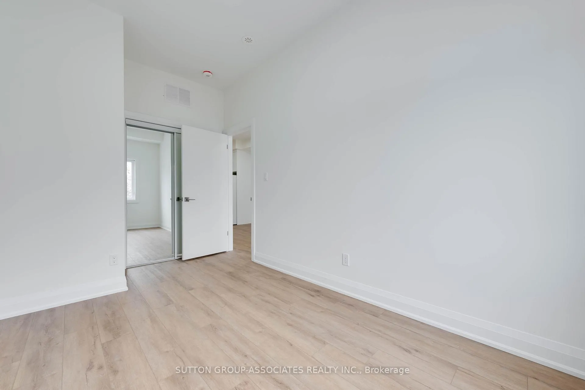 Photo 11 of Unit 3B, 782A St Clair Avenue W, Toronto, Oakwood Village — HOMEH