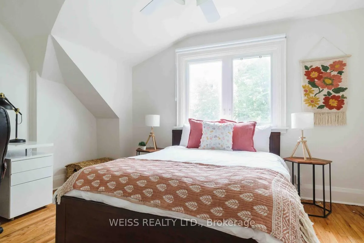 Photo 16 of 1770 Queen Street E, Toronto, The Beaches — HOMEH