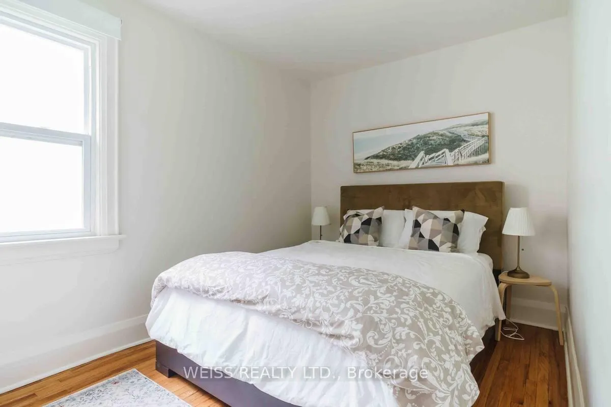 Photo 19 of 1770 Queen Street E, Toronto, The Beaches — HOMEH