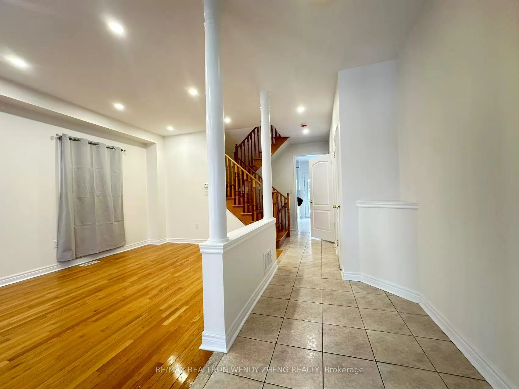 Photo 2 of 29 Libra Avenue, Richmond Hill, Rouge Woods — HOMEH