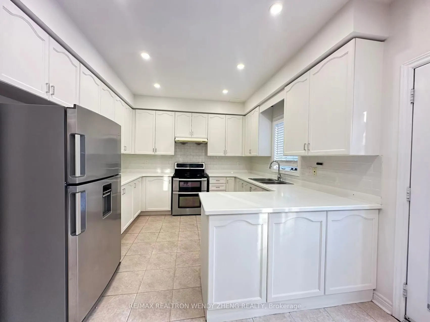 Photo 5 of 29 Libra Avenue, Richmond Hill, Rouge Woods — HOMEH