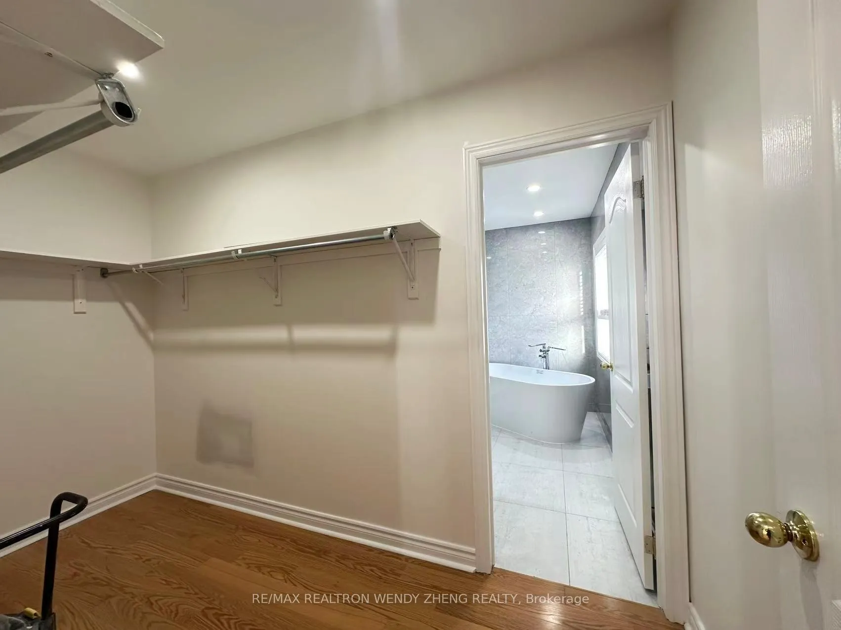 Photo 9 of 29 Libra Avenue, Richmond Hill, Rouge Woods — HOMEH