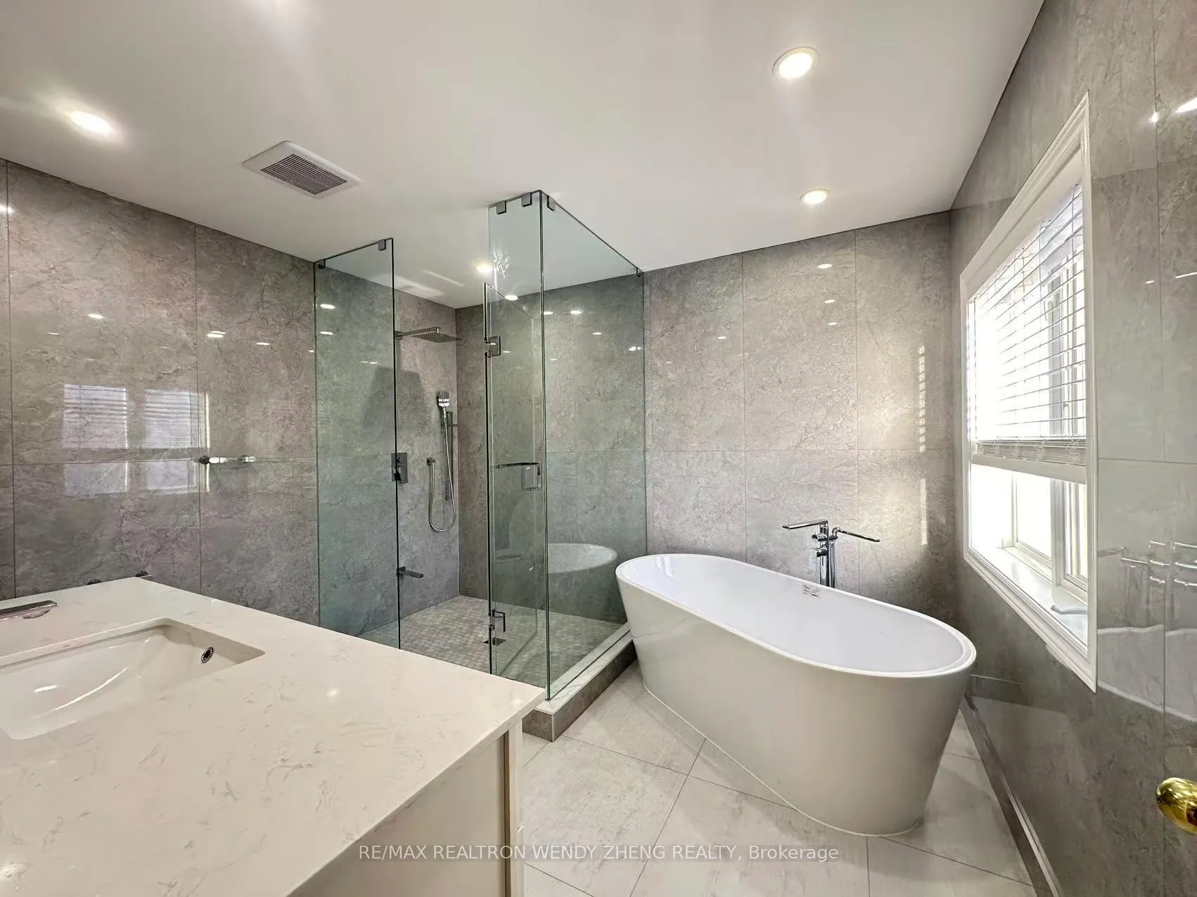 Photo 10 of 29 Libra Avenue, Richmond Hill, Rouge Woods — HOMEH
