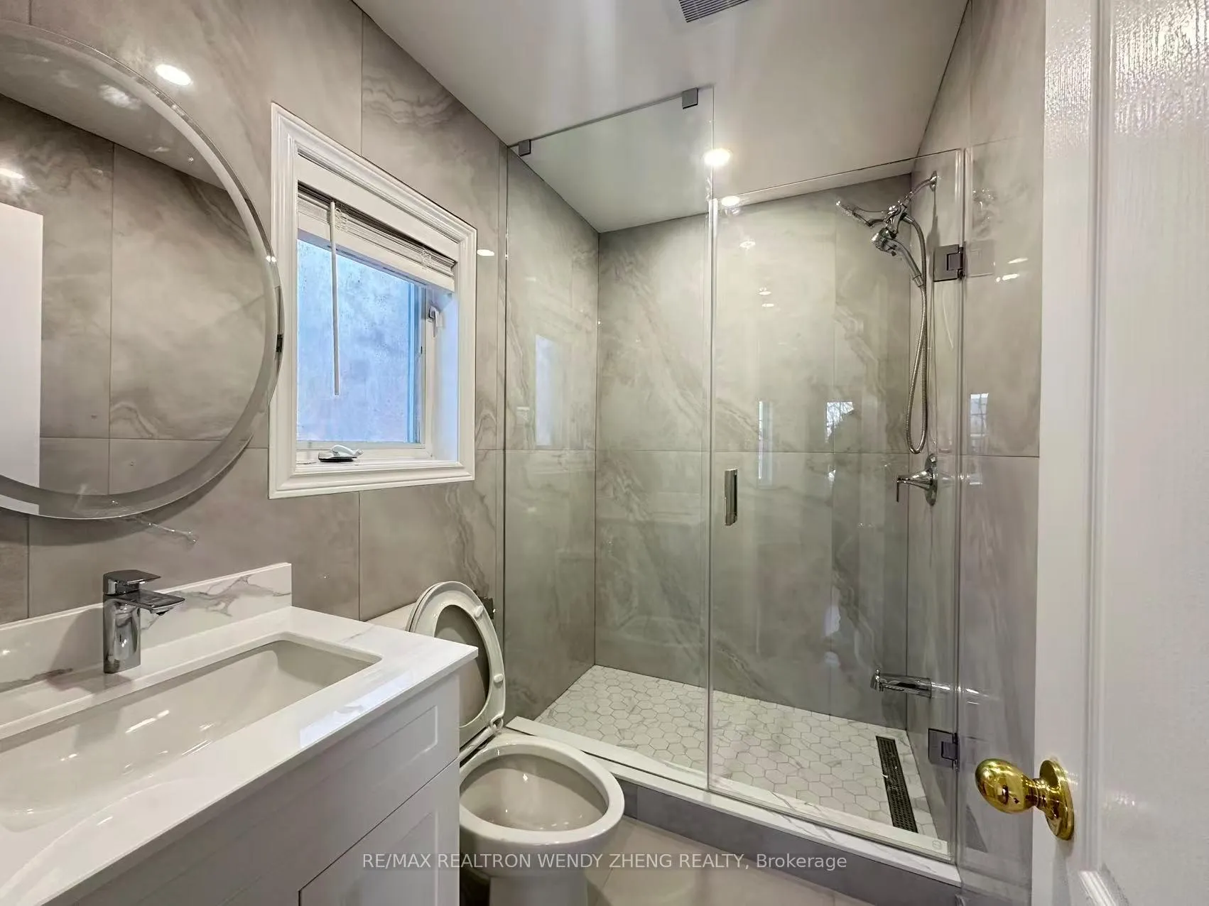 Photo 15 of 29 Libra Avenue, Richmond Hill, Rouge Woods — HOMEH