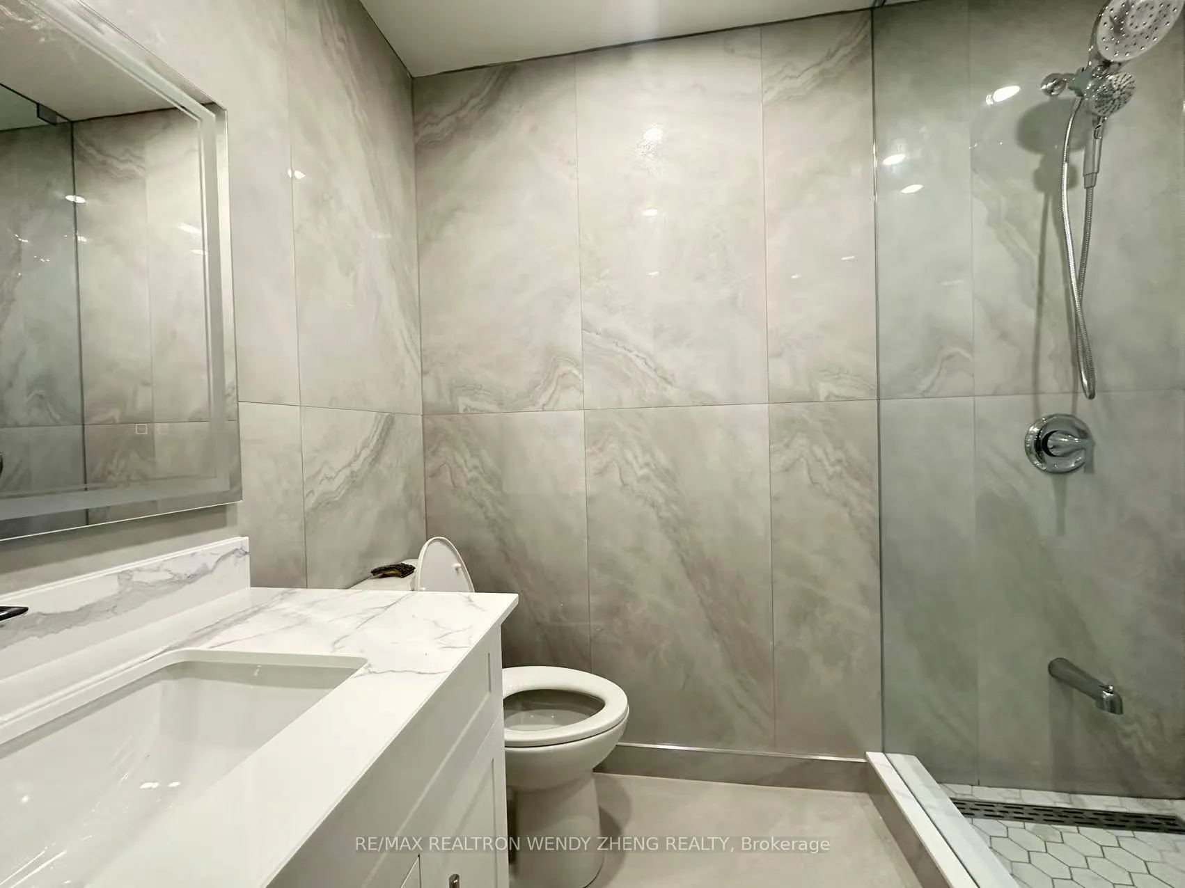 Photo 16 of 29 Libra Avenue, Richmond Hill, Rouge Woods — HOMEH