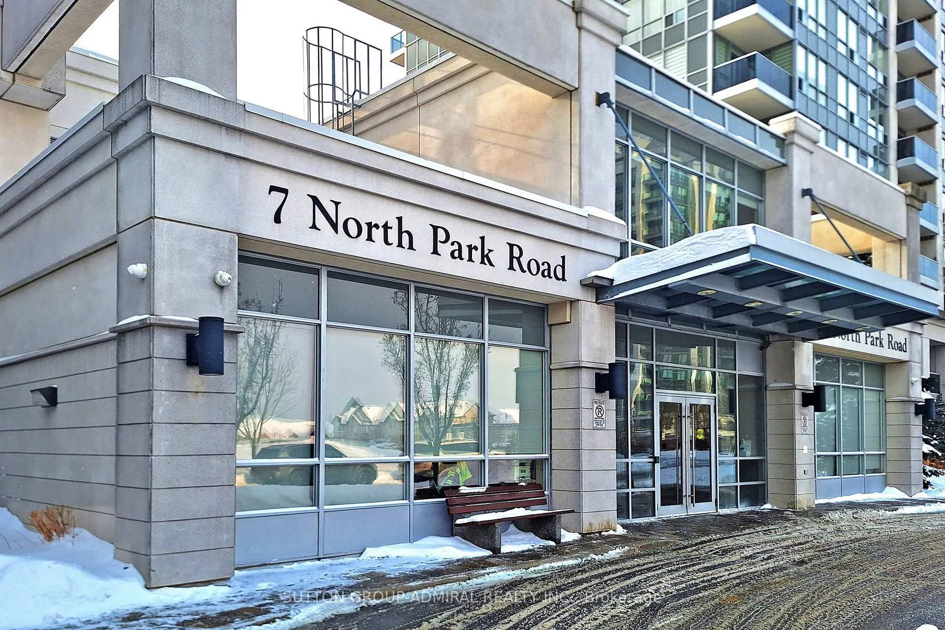 Photo 3 of Unit 406, 7 North Park Road, Vaughan, Beverley Glen — HOMEH