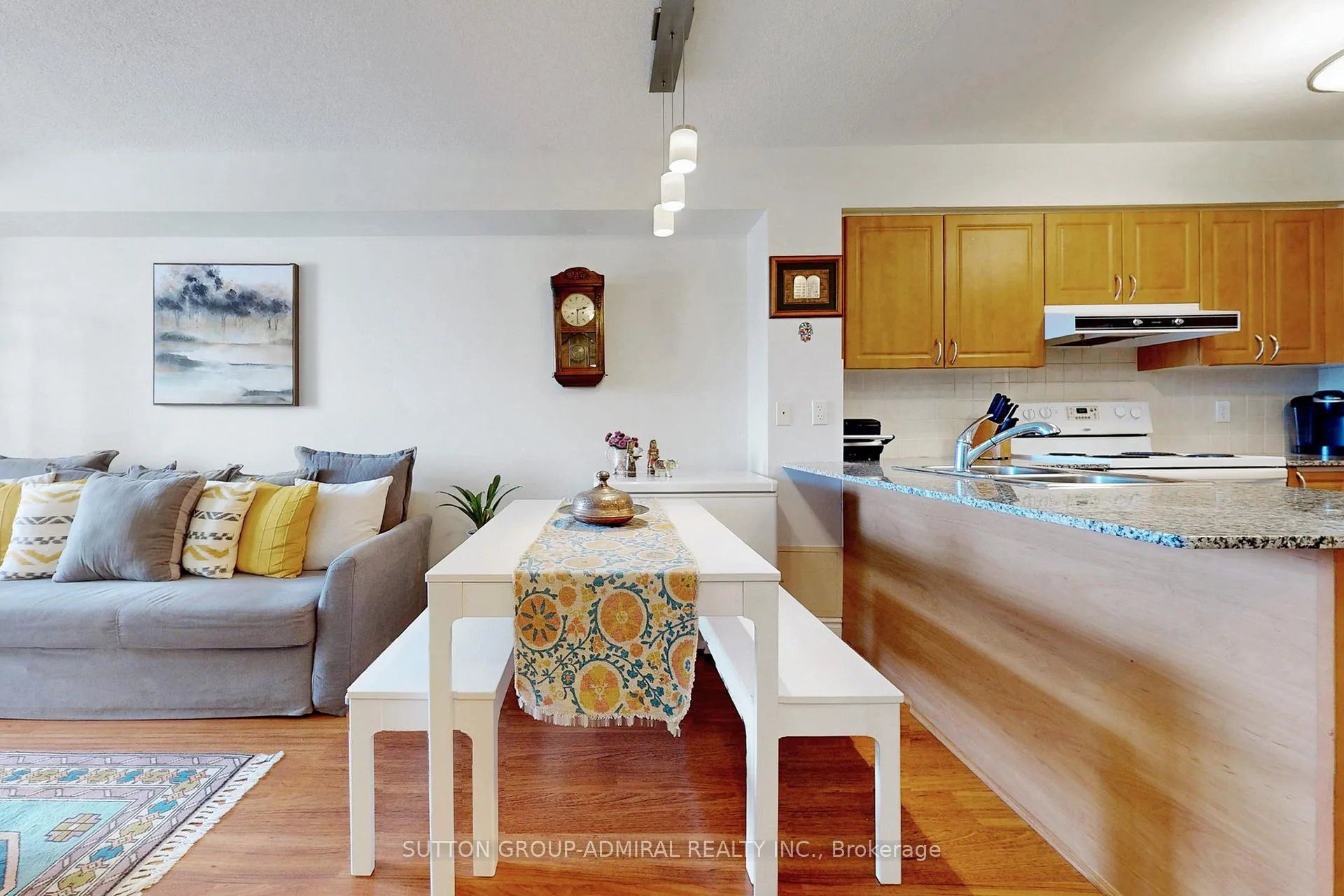 Photo 13 of Unit 406, 7 North Park Road, Vaughan, Beverley Glen — HOMEH