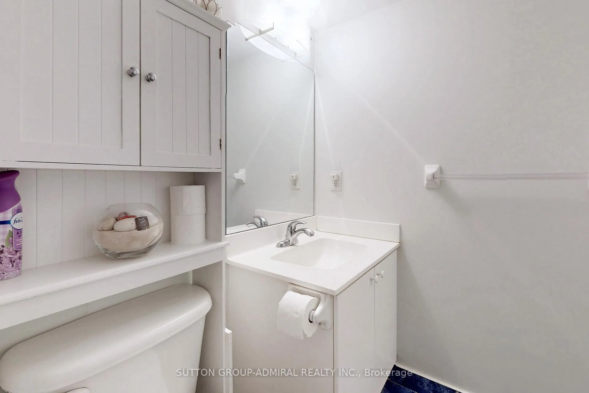 Photo 23 of Unit 406, 7 North Park Road, Vaughan, Beverley Glen — HOMEH