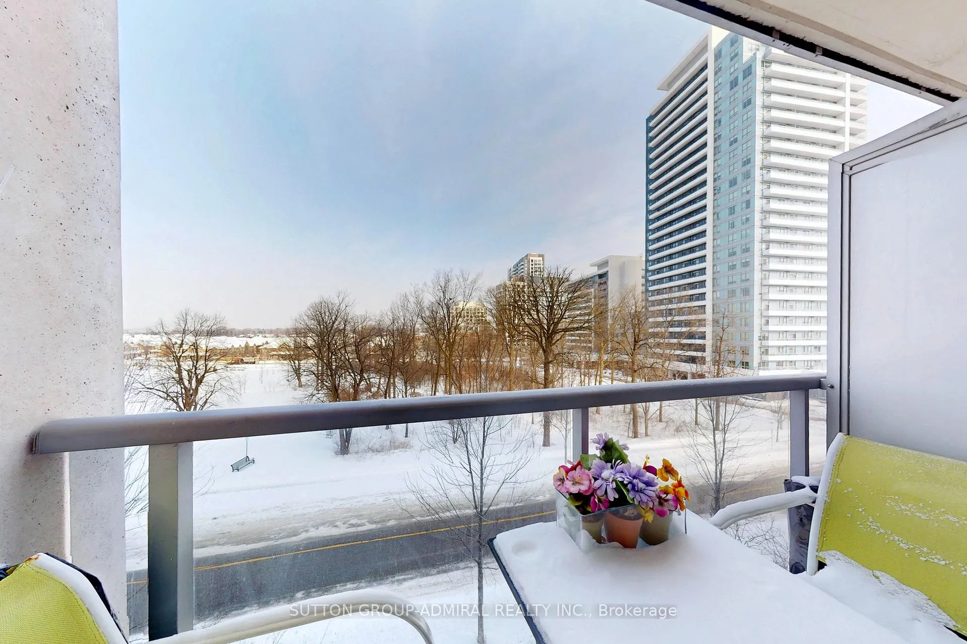 Photo 24 of Unit 406, 7 North Park Road, Vaughan, Beverley Glen — HOMEH
