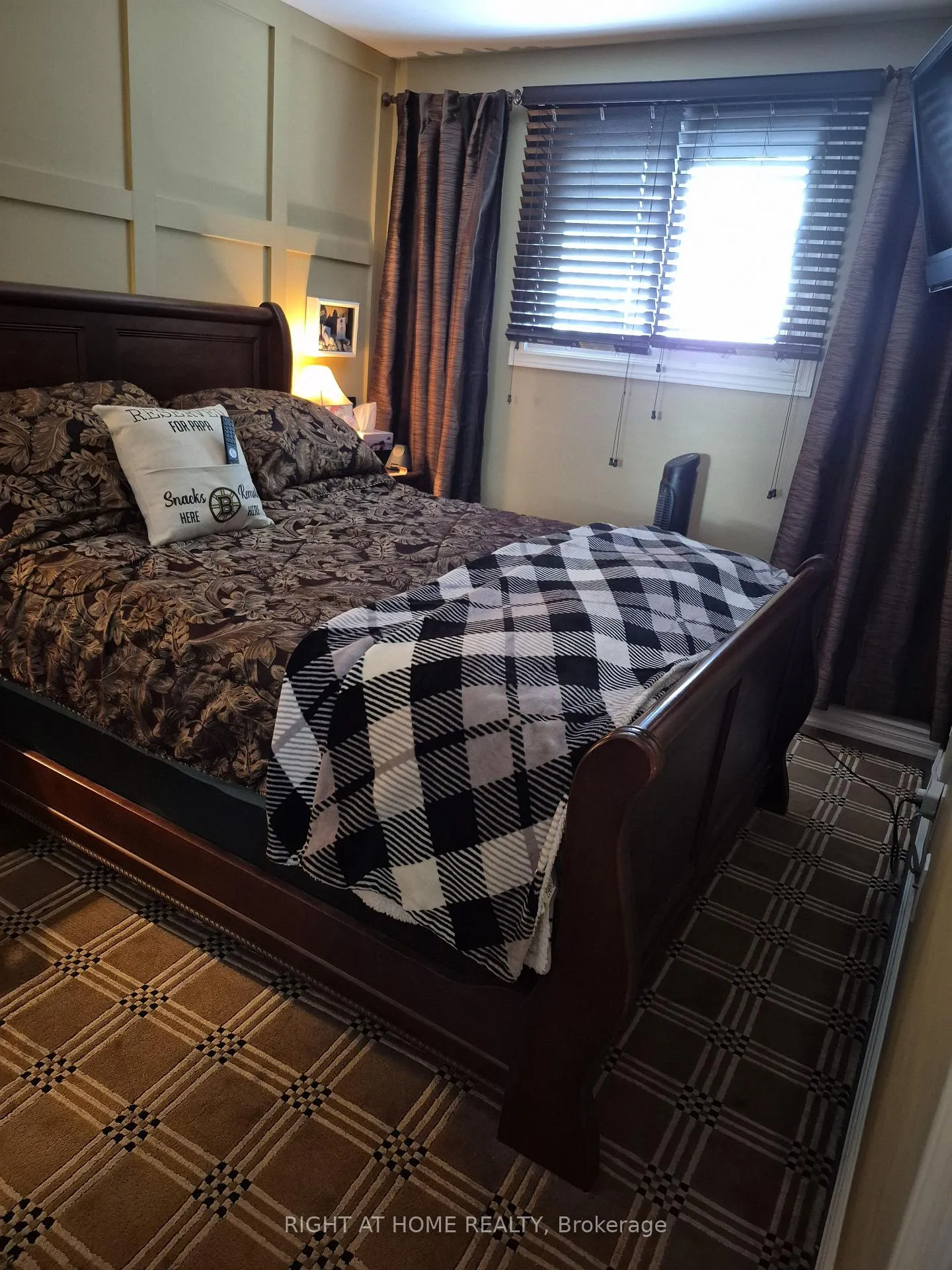 Photo 7 of Unit A, 25 Wellington Avenue, Oshawa, Lakeview — HOMEH
