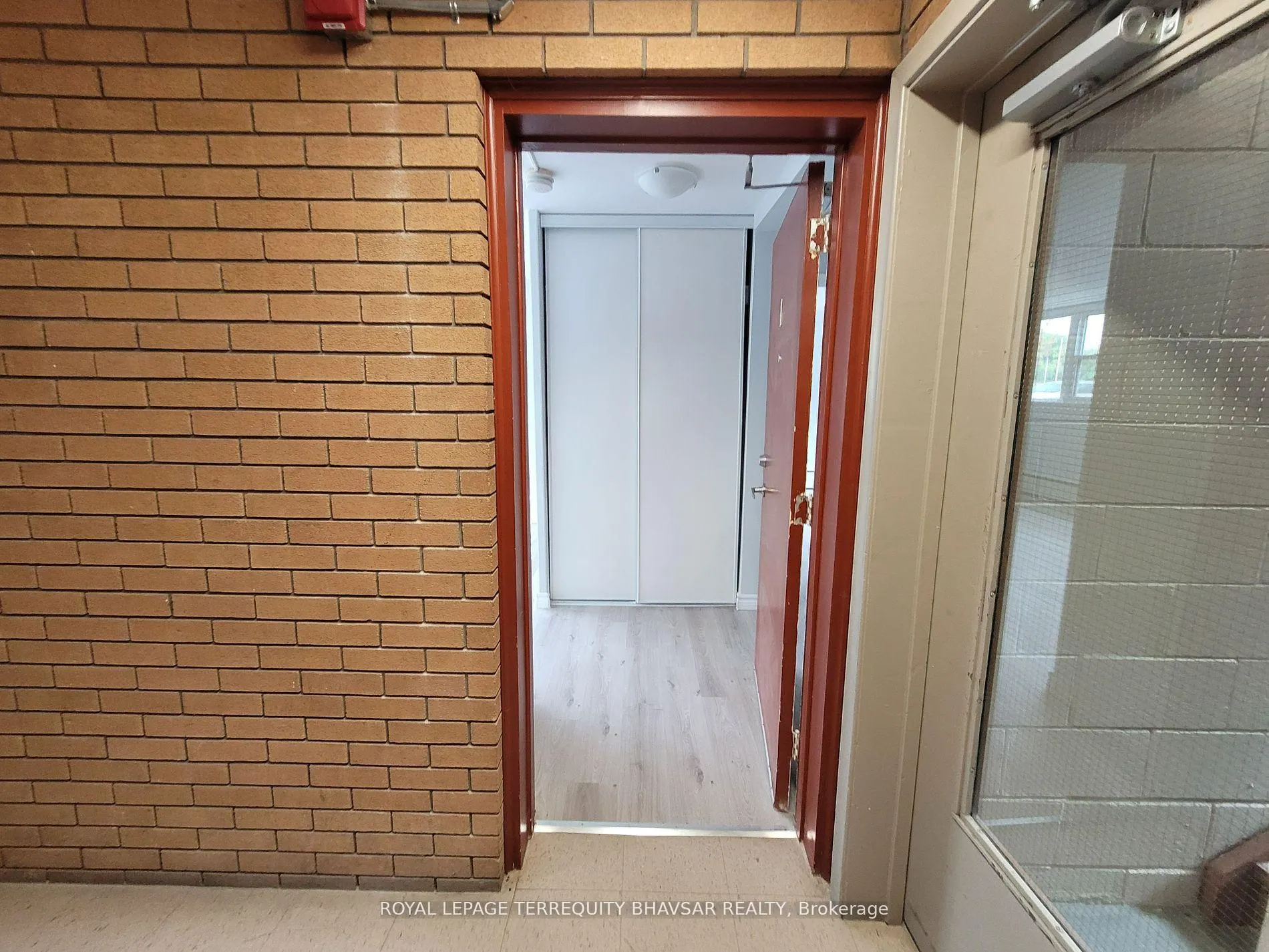 Photo 3 of Unit 2, 521 Park Street, Kitchener — HOMEH