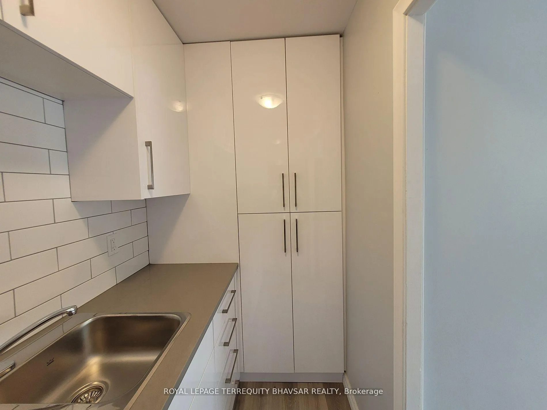 Photo 9 of Unit 2, 521 Park Street, Kitchener — HOMEH