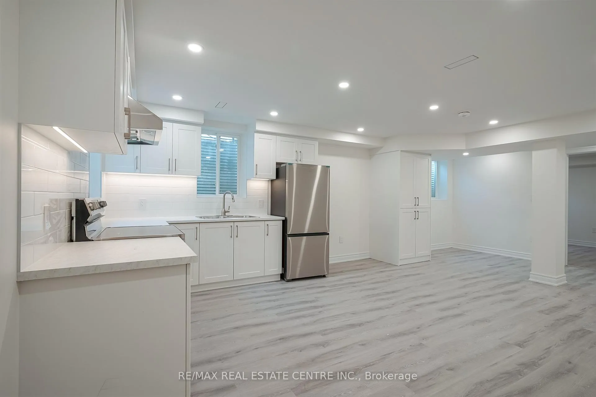Photo 4 of 431 Ramsey Place, Milton, Ford — HOMEH