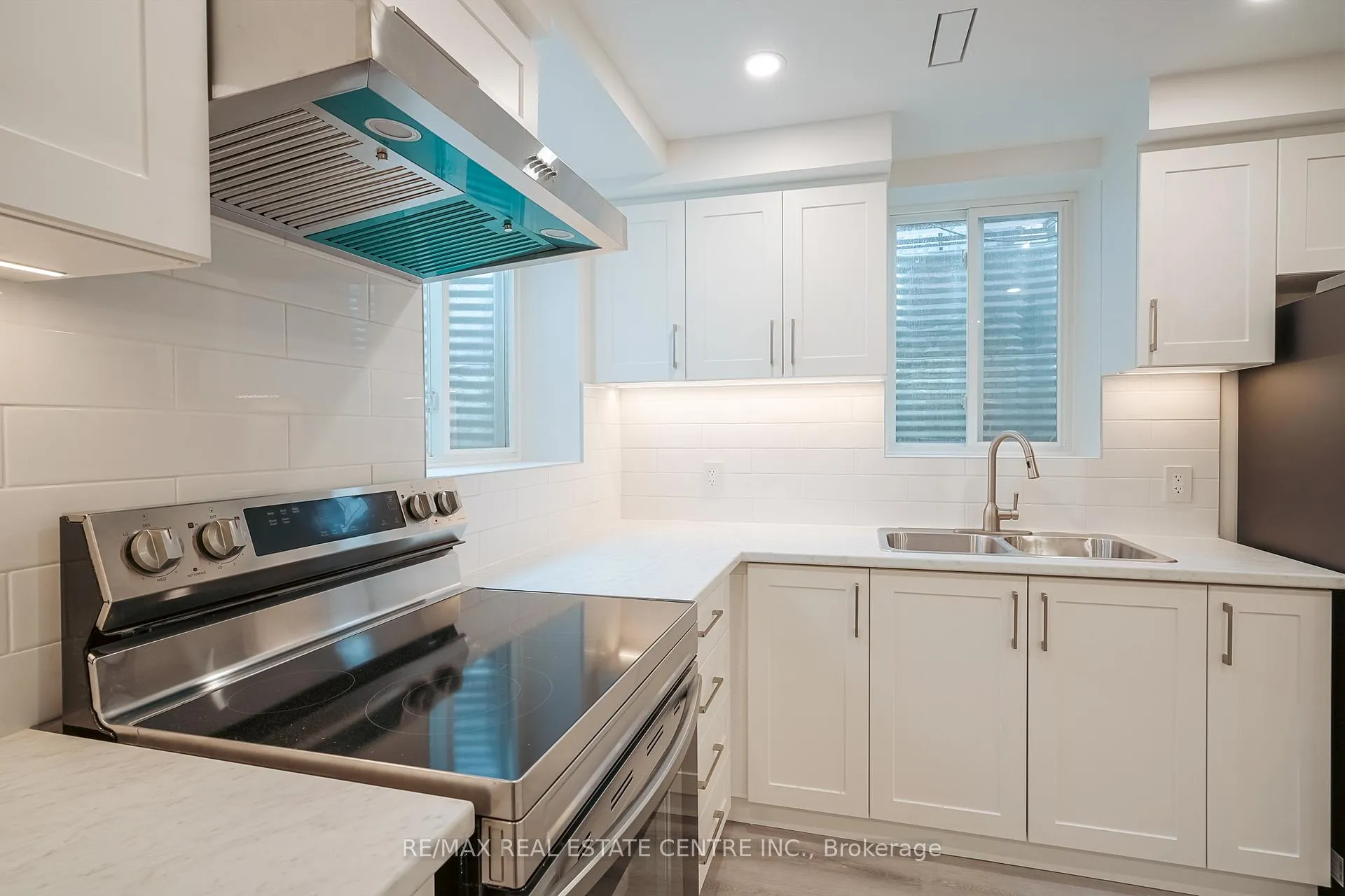 Photo 8 of 431 Ramsey Place, Milton, Ford — HOMEH