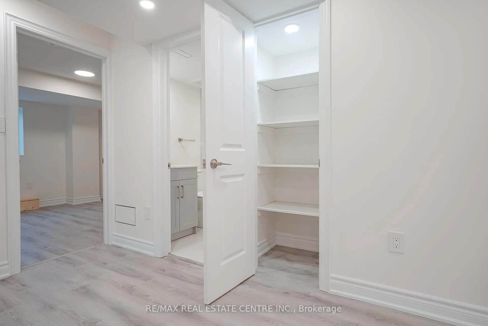 Photo 13 of 431 Ramsey Place, Milton, Ford — HOMEH