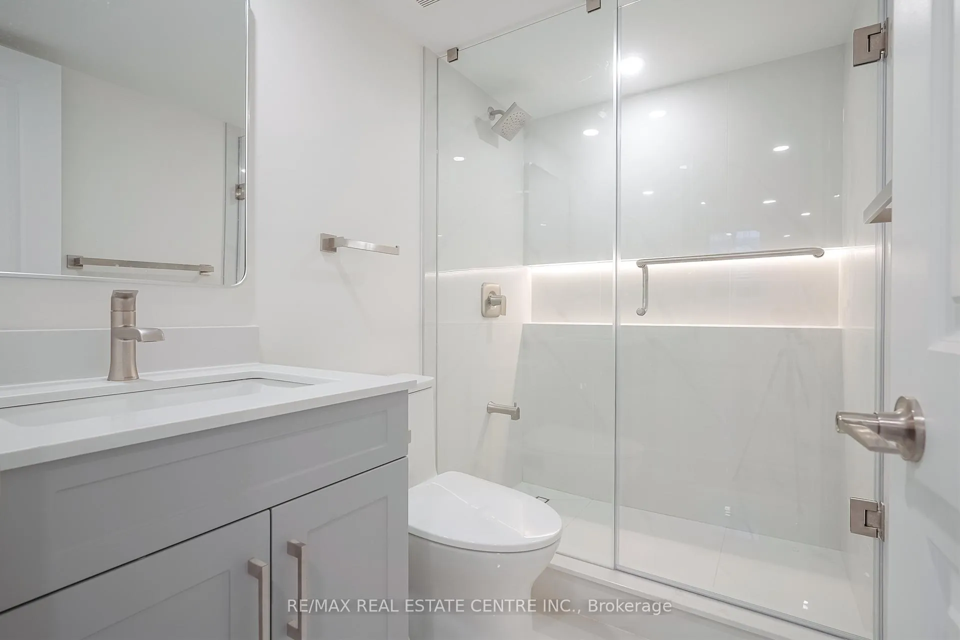 Photo 14 of 431 Ramsey Place, Milton, Ford — HOMEH