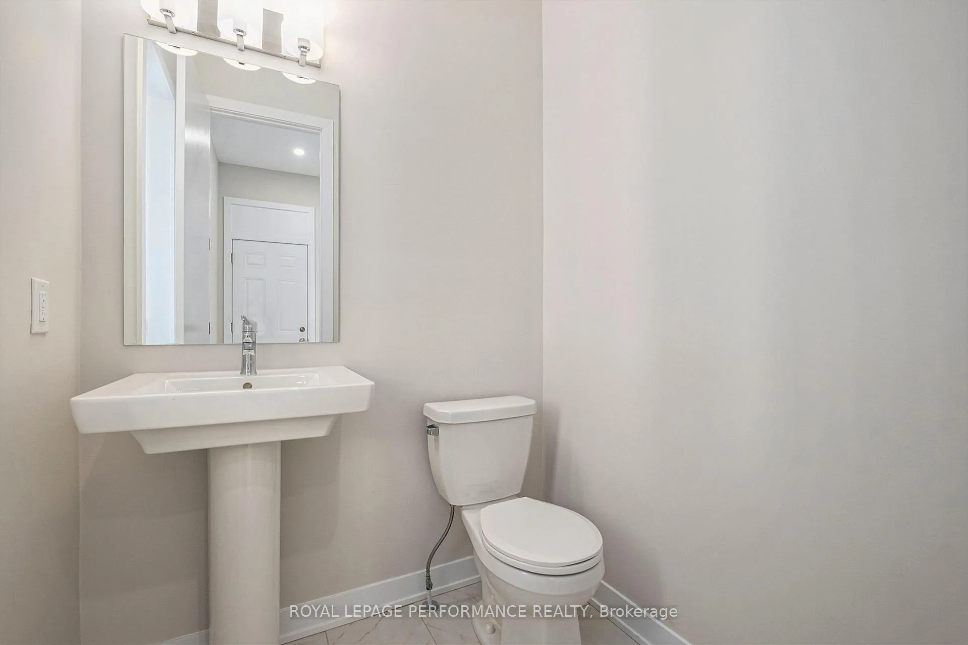 Photo 5 of 416 Epoch Street, Ottawa, Barrhaven - Half Moon Bay — HOMEH