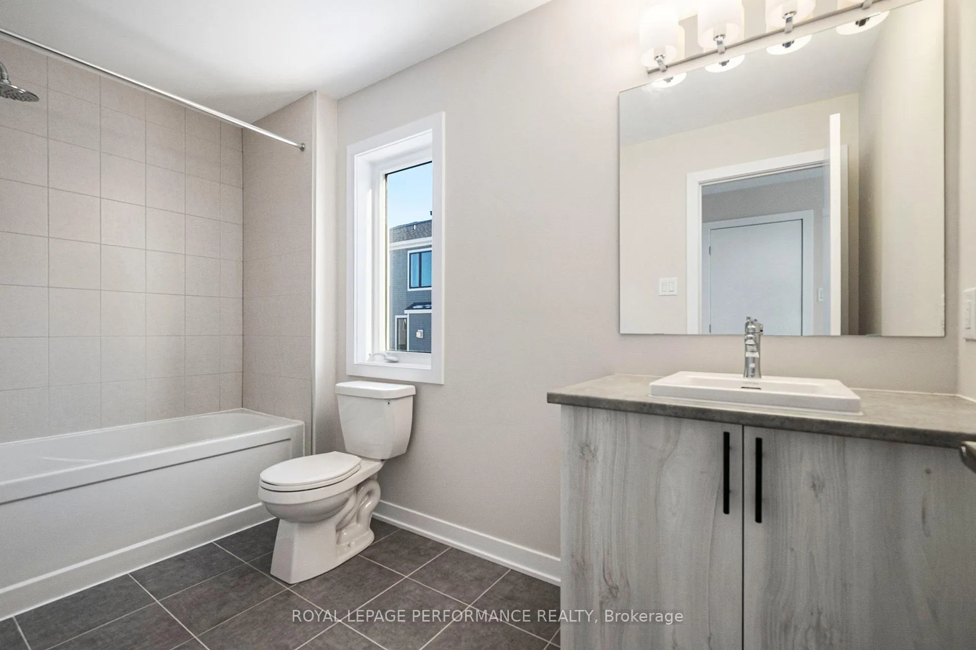 Photo 15 of 416 Epoch Street, Ottawa, Barrhaven - Half Moon Bay — HOMEH