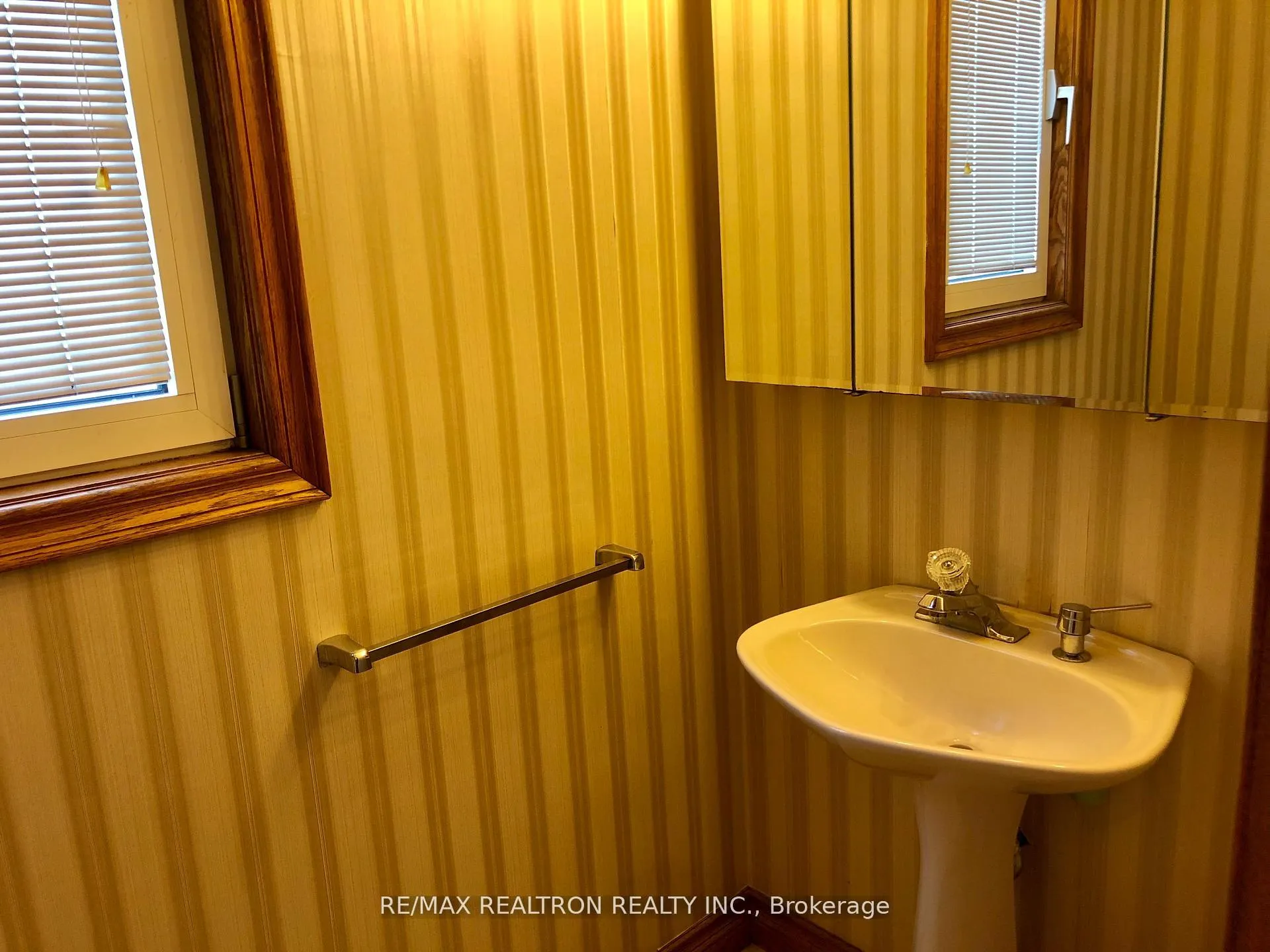 Photo 6 of 39 Spruce Avenue, Richmond Hill, South Richvale — HOMEH