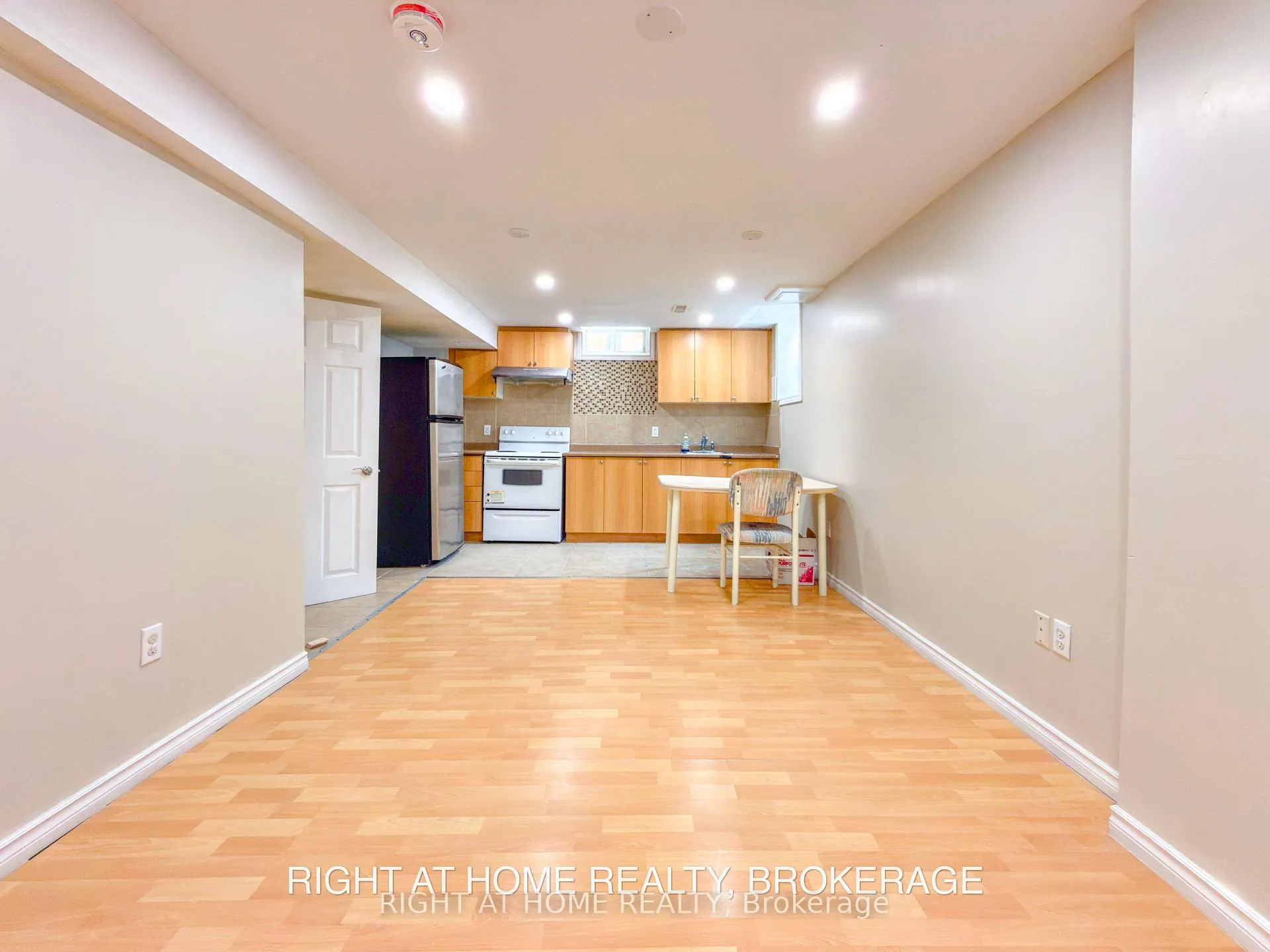Photo 4 of Unit Lower, 1248 Mcmullen Crescent, Milton, Clarke — HOMEH