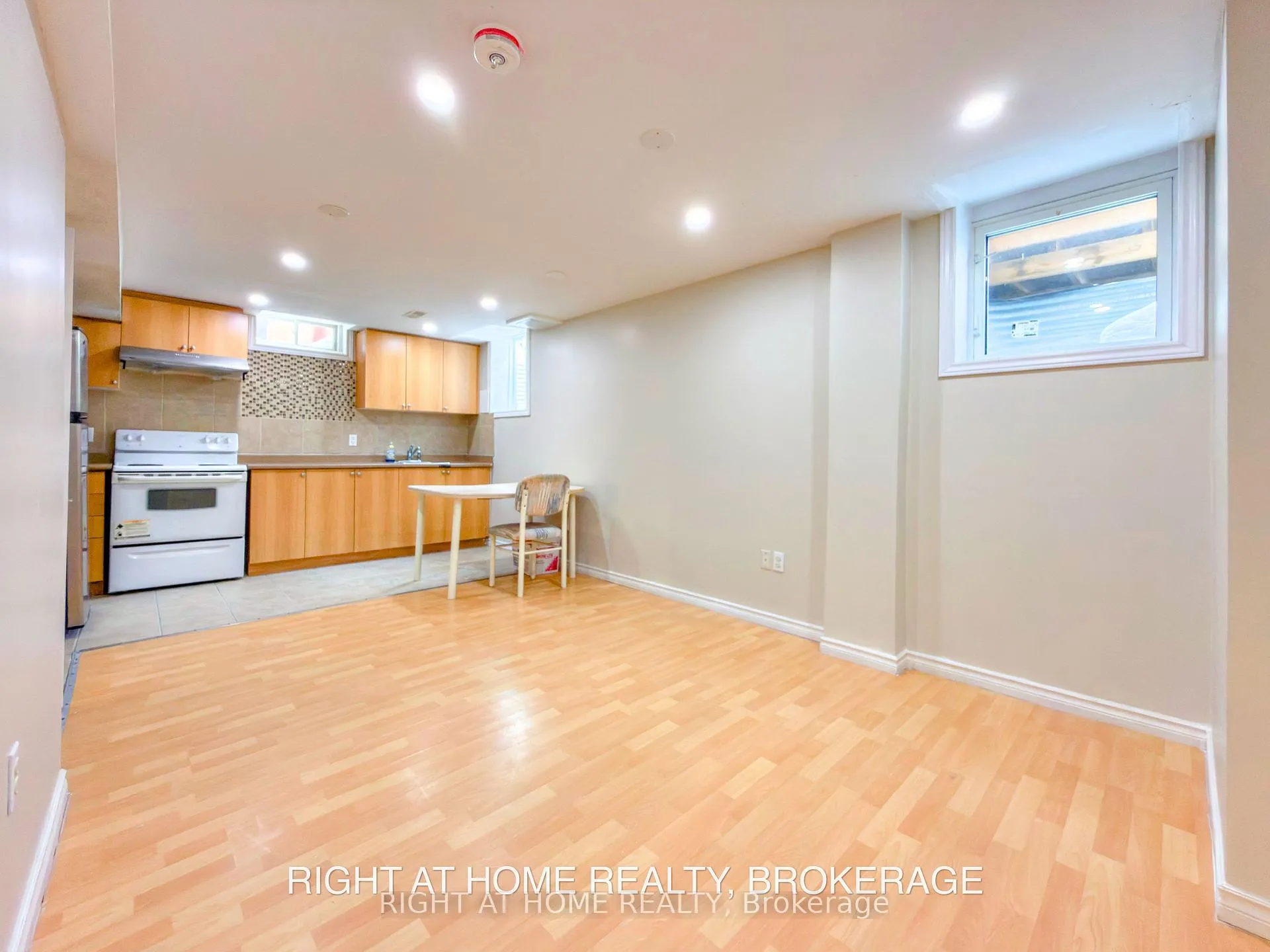 Photo 5 of Unit Lower, 1248 Mcmullen Crescent, Milton, Clarke — HOMEH
