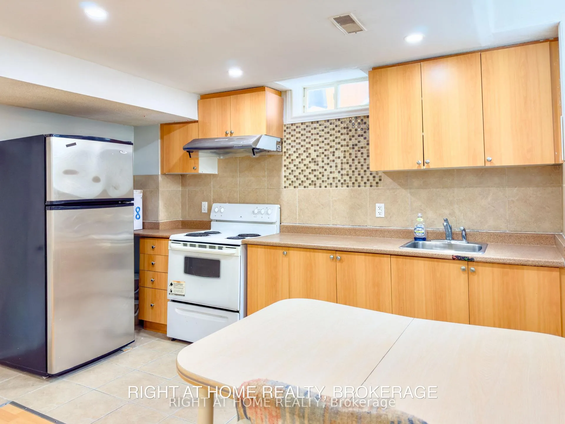 Photo 8 of Unit Lower, 1248 Mcmullen Crescent, Milton, Clarke — HOMEH