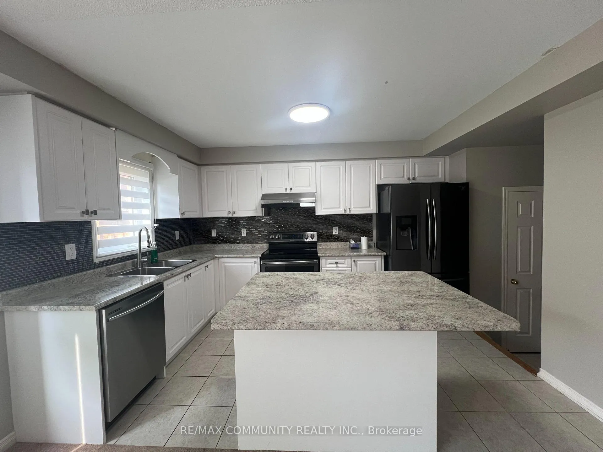 Photo 7 of 12 Mortlock Street, Ajax, Northeast Ajax — HOMEH