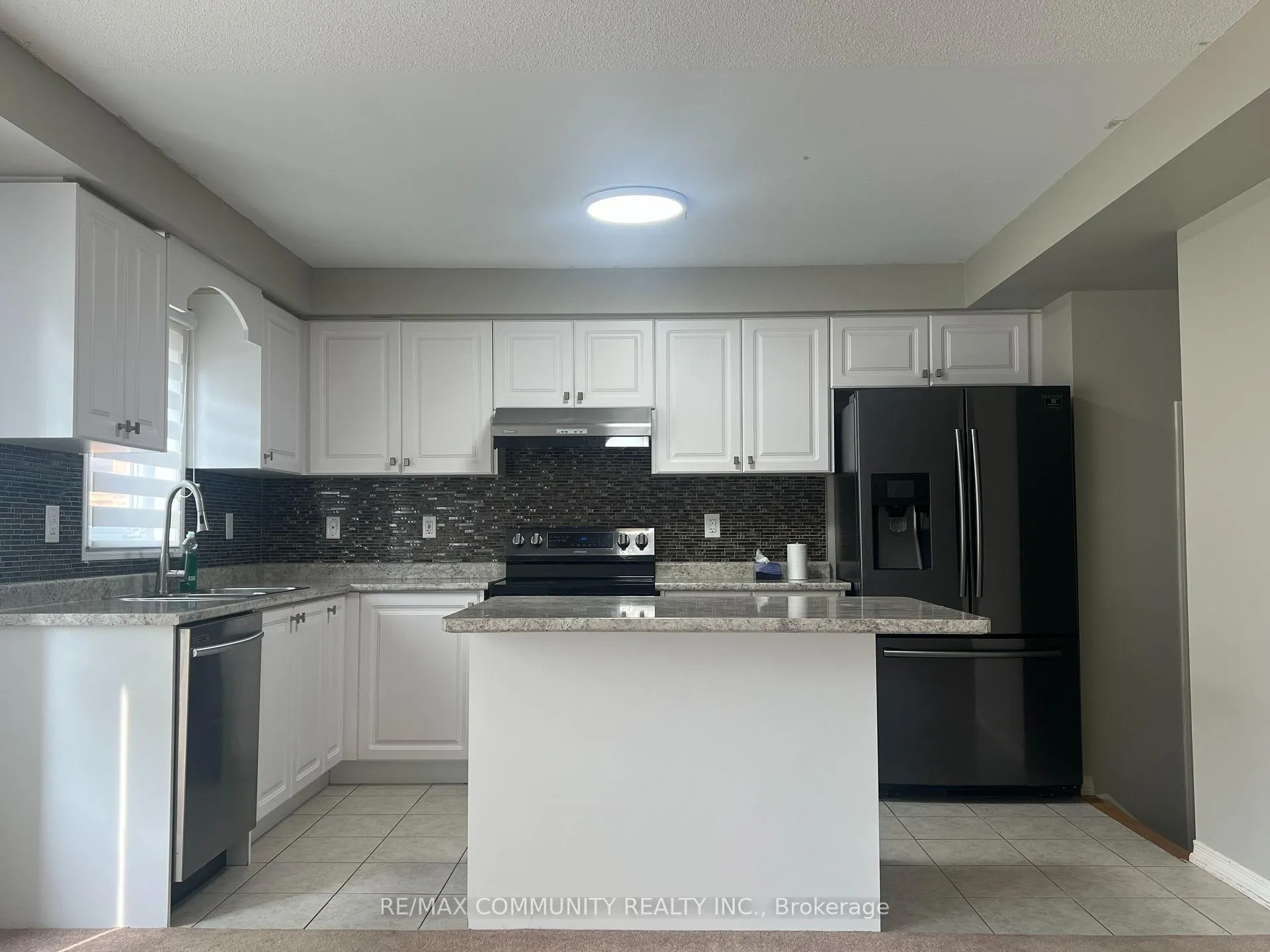 Photo 8 of 12 Mortlock Street, Ajax, Northeast Ajax — HOMEH