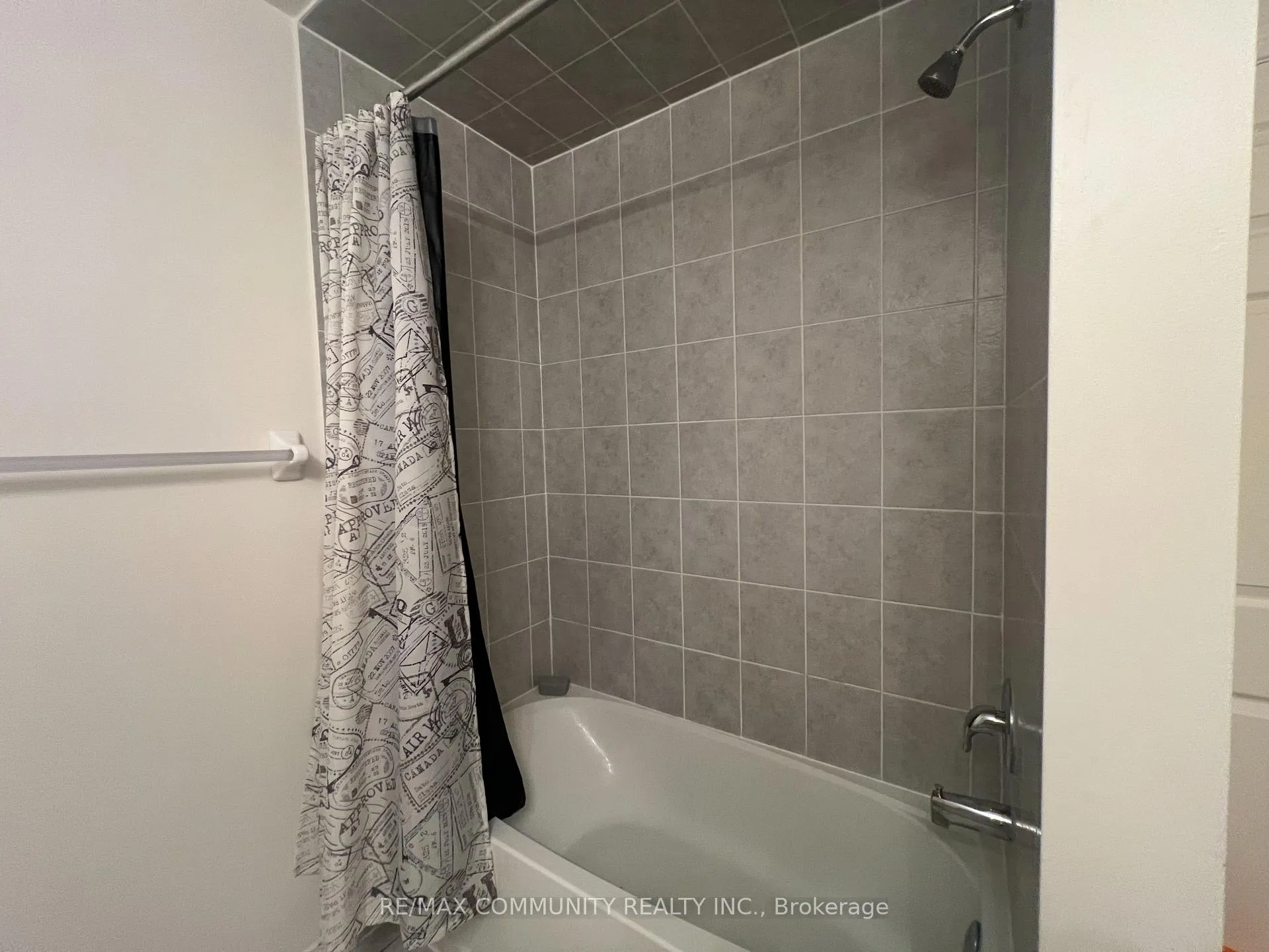 Photo 18 of 12 Mortlock Street, Ajax, Northeast Ajax — HOMEH