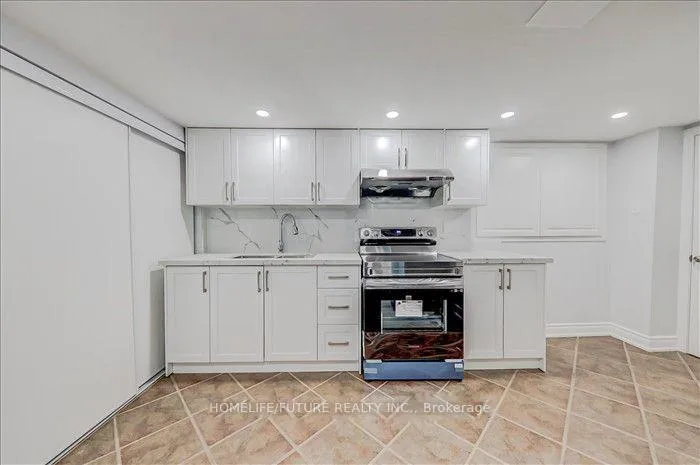 Photo 10 of Unit Bsmt, 84 Darren Avenue, Whitby, Rolling Acres — HOMEH