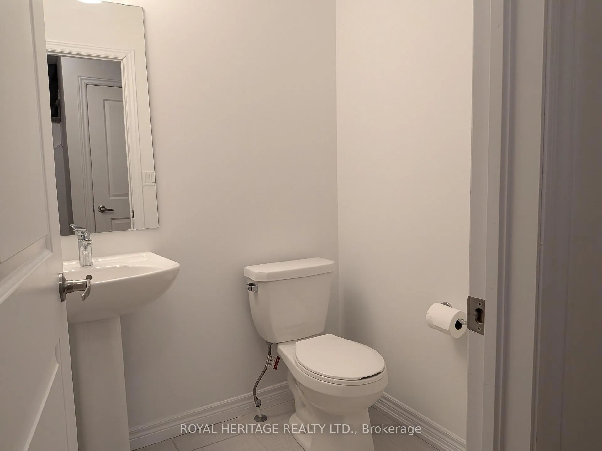 Photo 10 of 1099 Lockie Drive, Oshawa, Kedron — HOMEH
