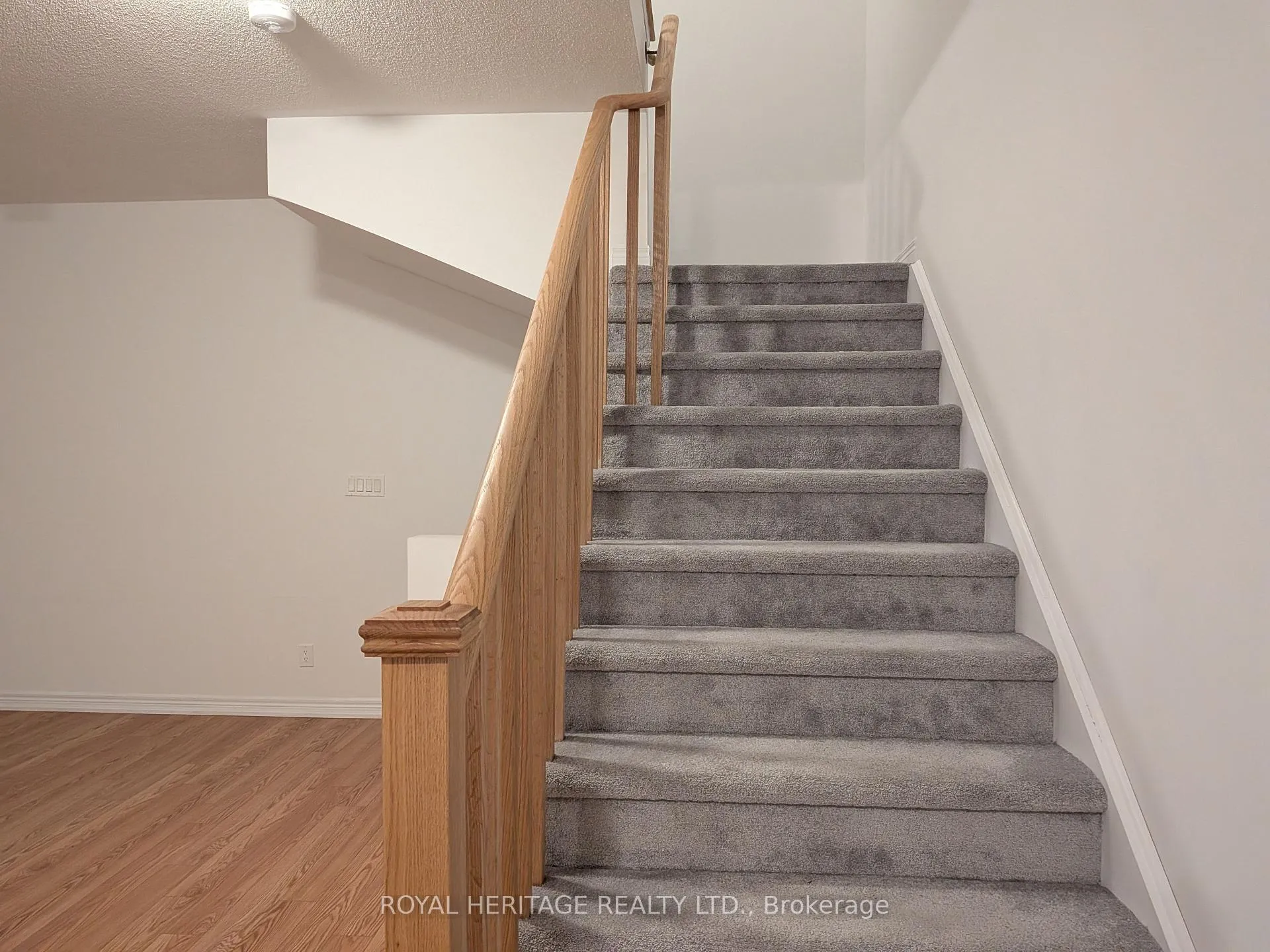 Photo 12 of 1099 Lockie Drive, Oshawa, Kedron — HOMEH