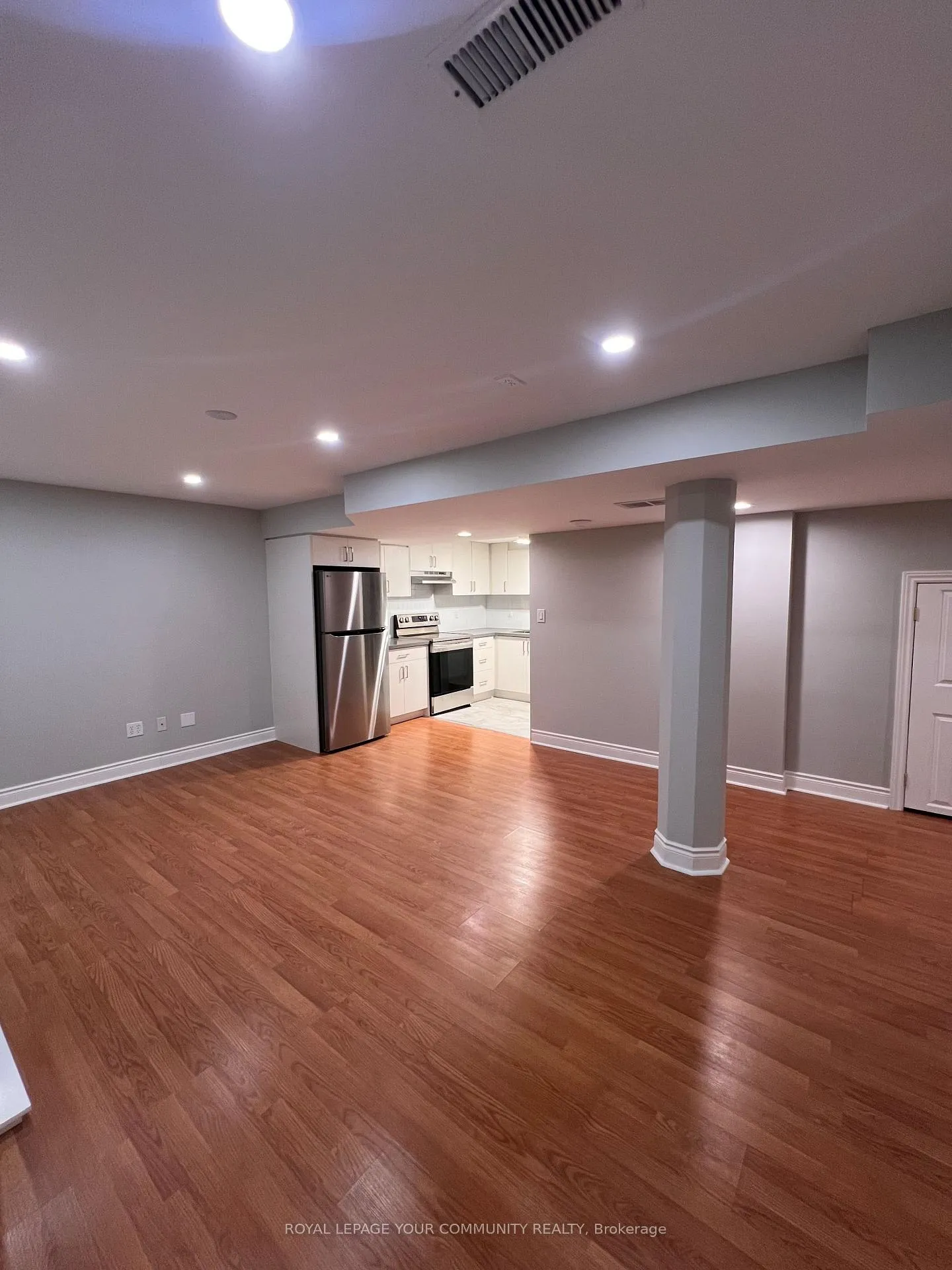Photo 4 of 32 Shady Glen Crescent, Caledon, Bolton East — HOMEH