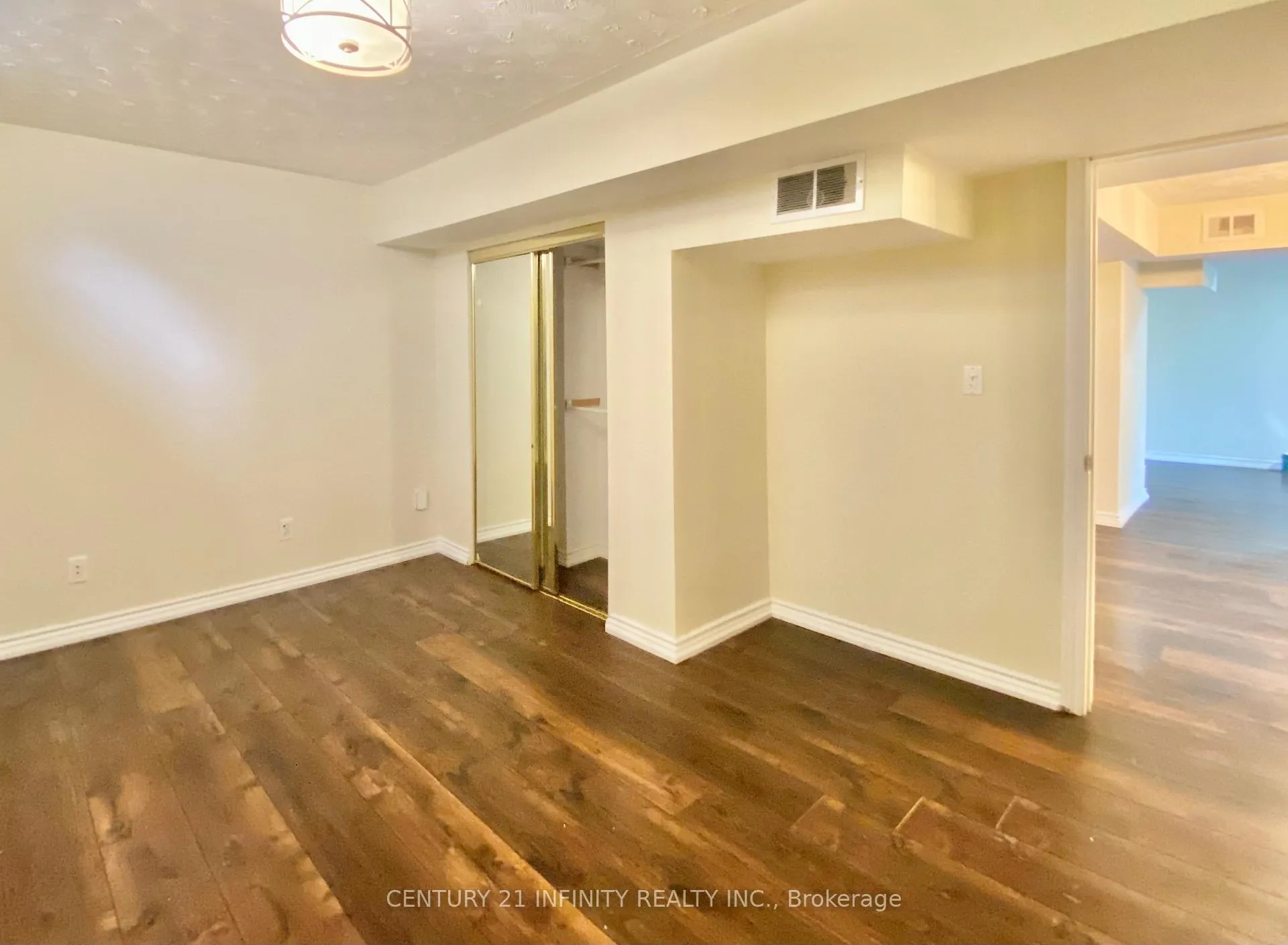 Photo 16 of 12 Headlands Crescent, Whitby, Rolling Acres — HOMEH