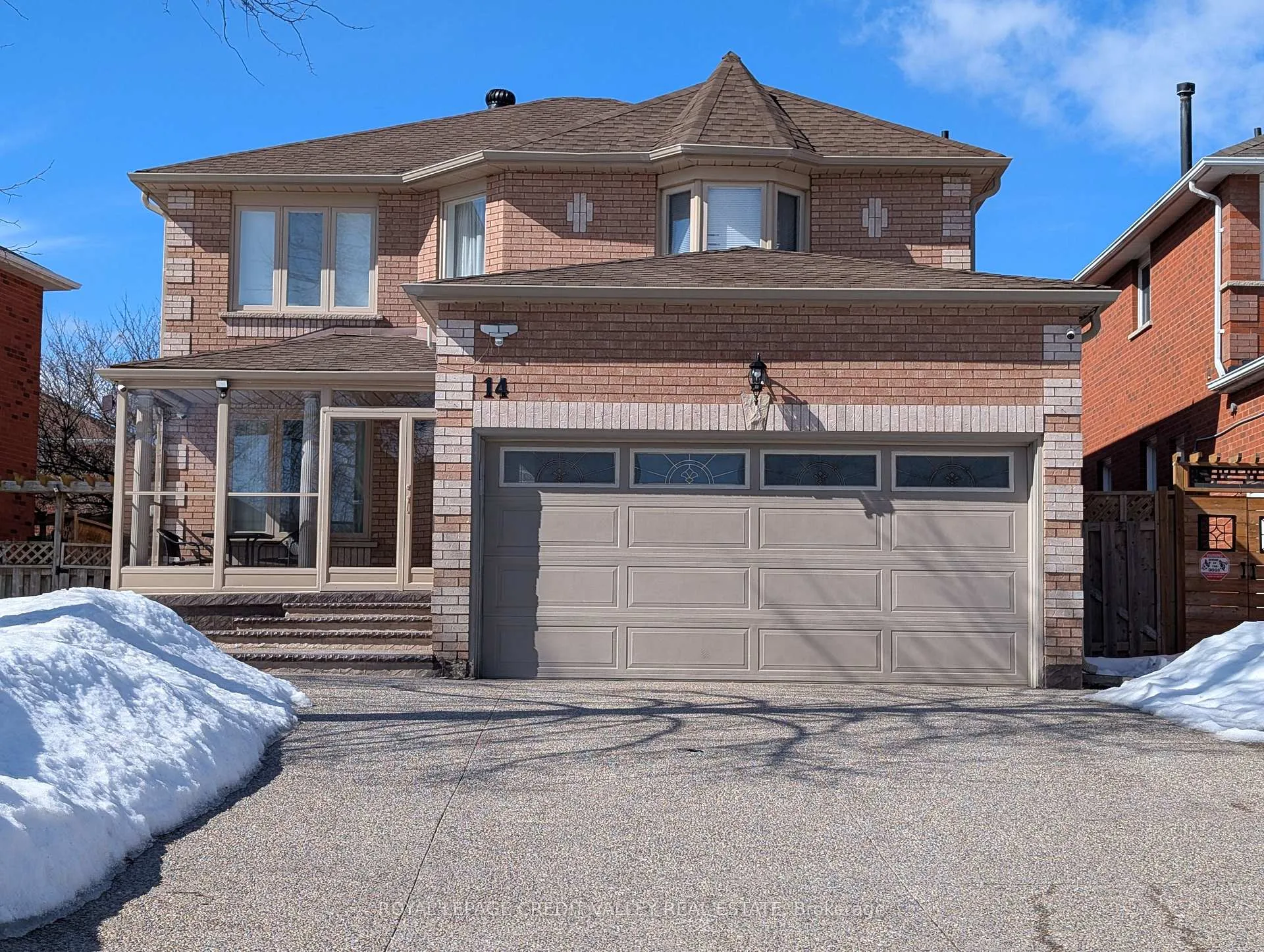 Front of Unit Bsmt, 14 Hutton Crescent