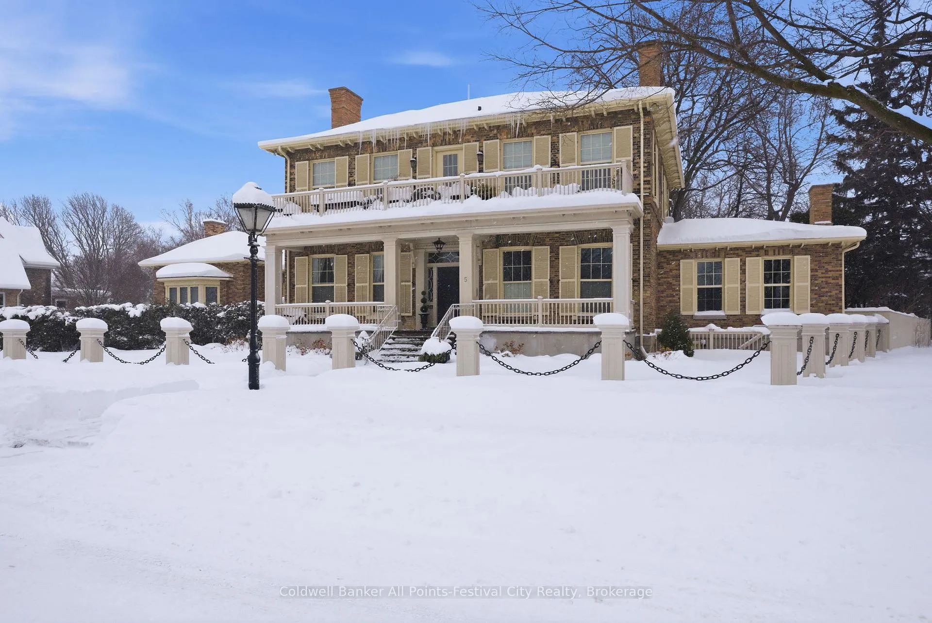 Photo 2 of 5 Cobourg Street, Goderich, Goderich (Town) — HOMEH
