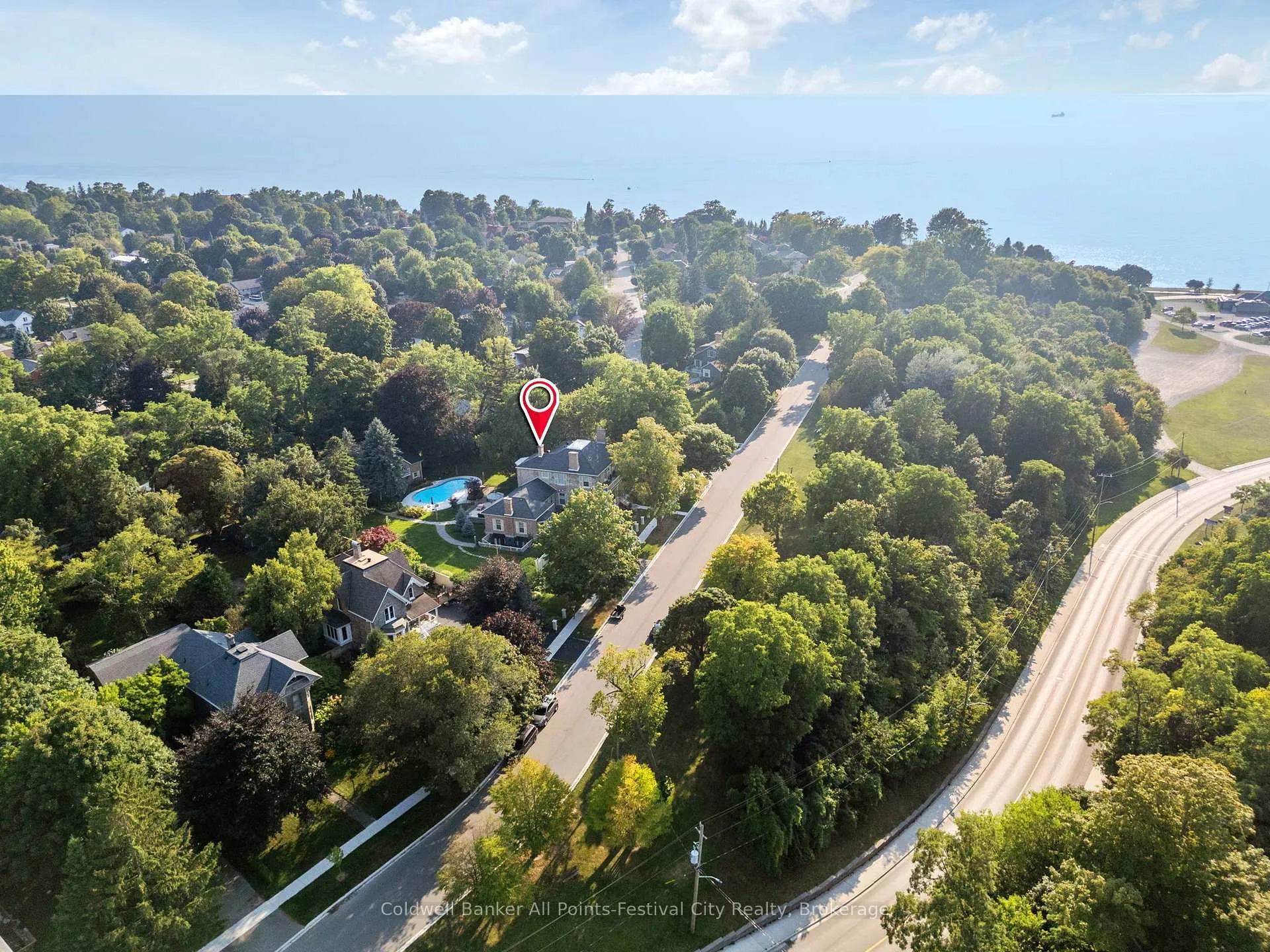 Photo 4 of 5 Cobourg Street, Goderich, Goderich (Town) — HOMEH