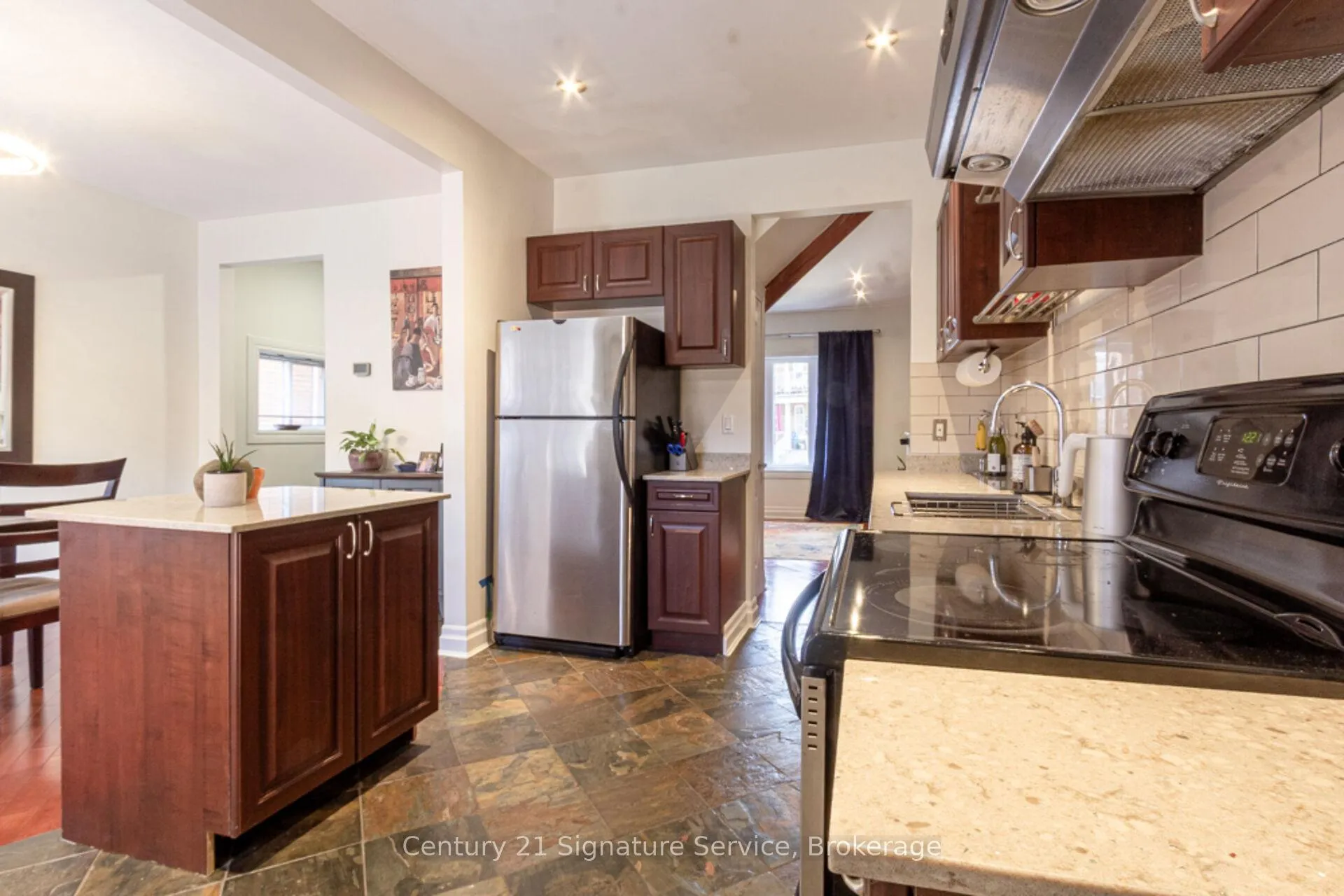 Photo 16 of 417 Crawford Street, Toronto, Palmerston-Little Italy — HOMEH