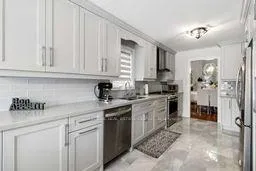 Photo 3 of 22 Montebello Terrace, New Tecumseth, Rural New Tecumseth — HOMEH