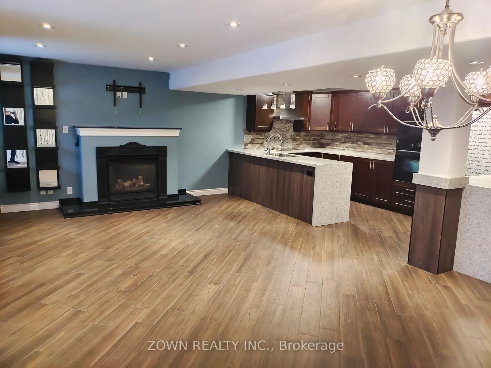 Photo 2 of 1900 Arborwood Drive, Oshawa, Taunton — HOMEH