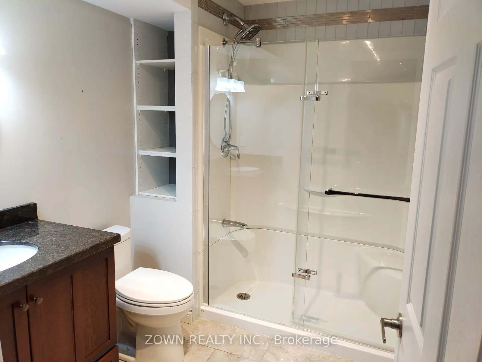 Photo 12 of 1900 Arborwood Drive, Oshawa, Taunton — HOMEH