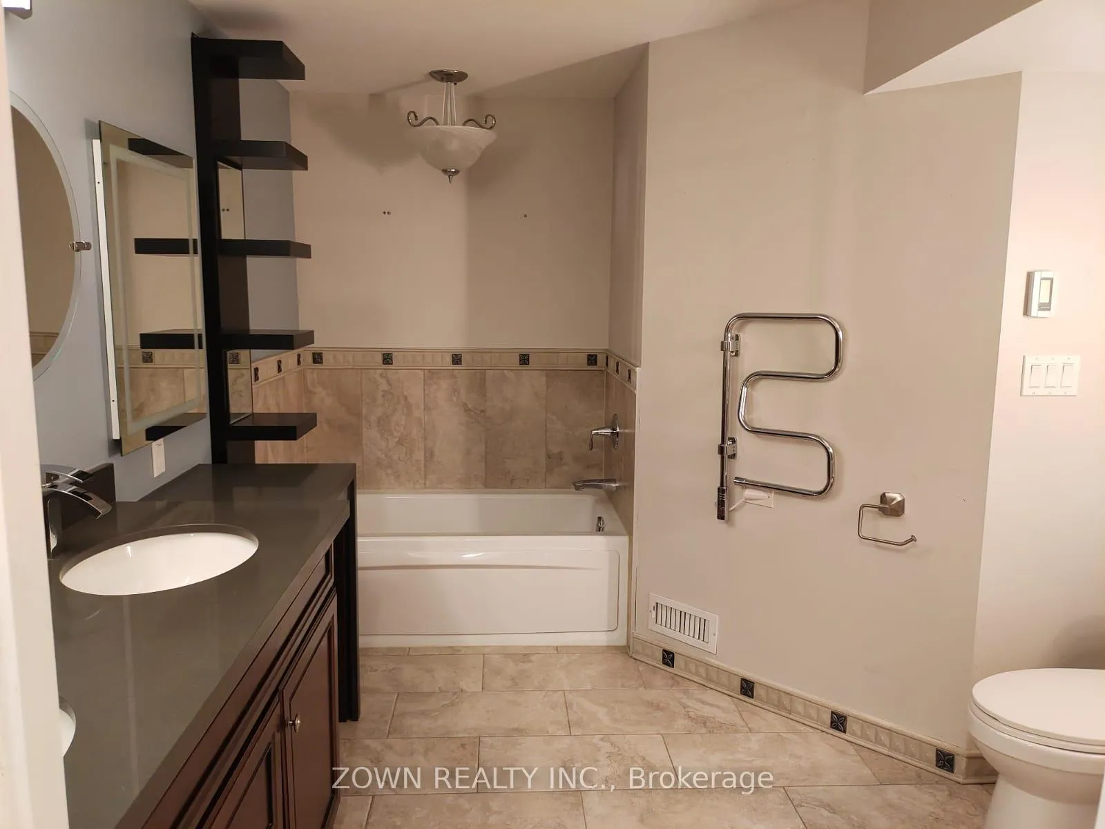 Photo 15 of 1900 Arborwood Drive, Oshawa, Taunton — HOMEH