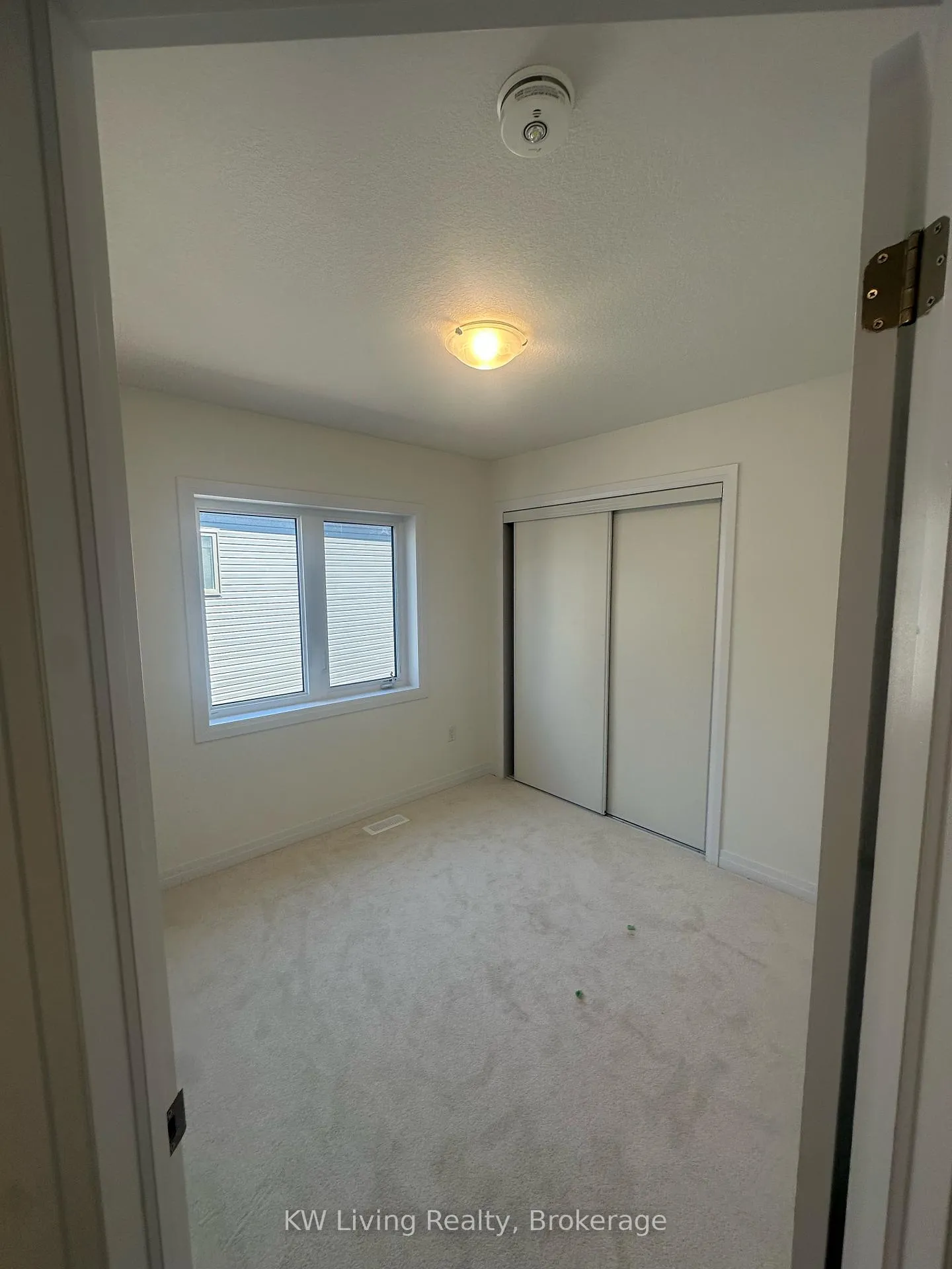 Photo 7 of 41 Canvas Crescent, Welland, Dain City — HOMEH